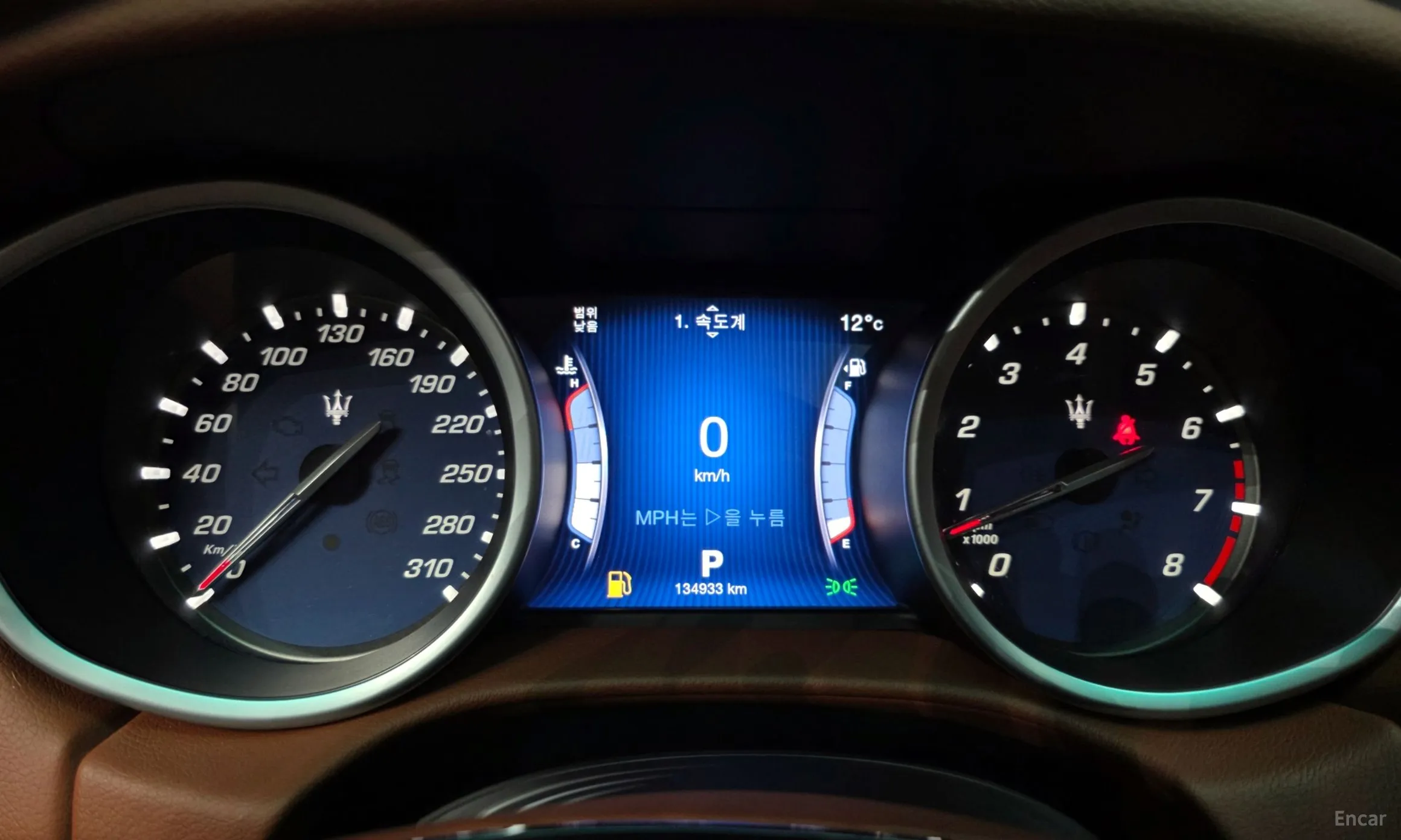 Maserati Ghibli превью 8