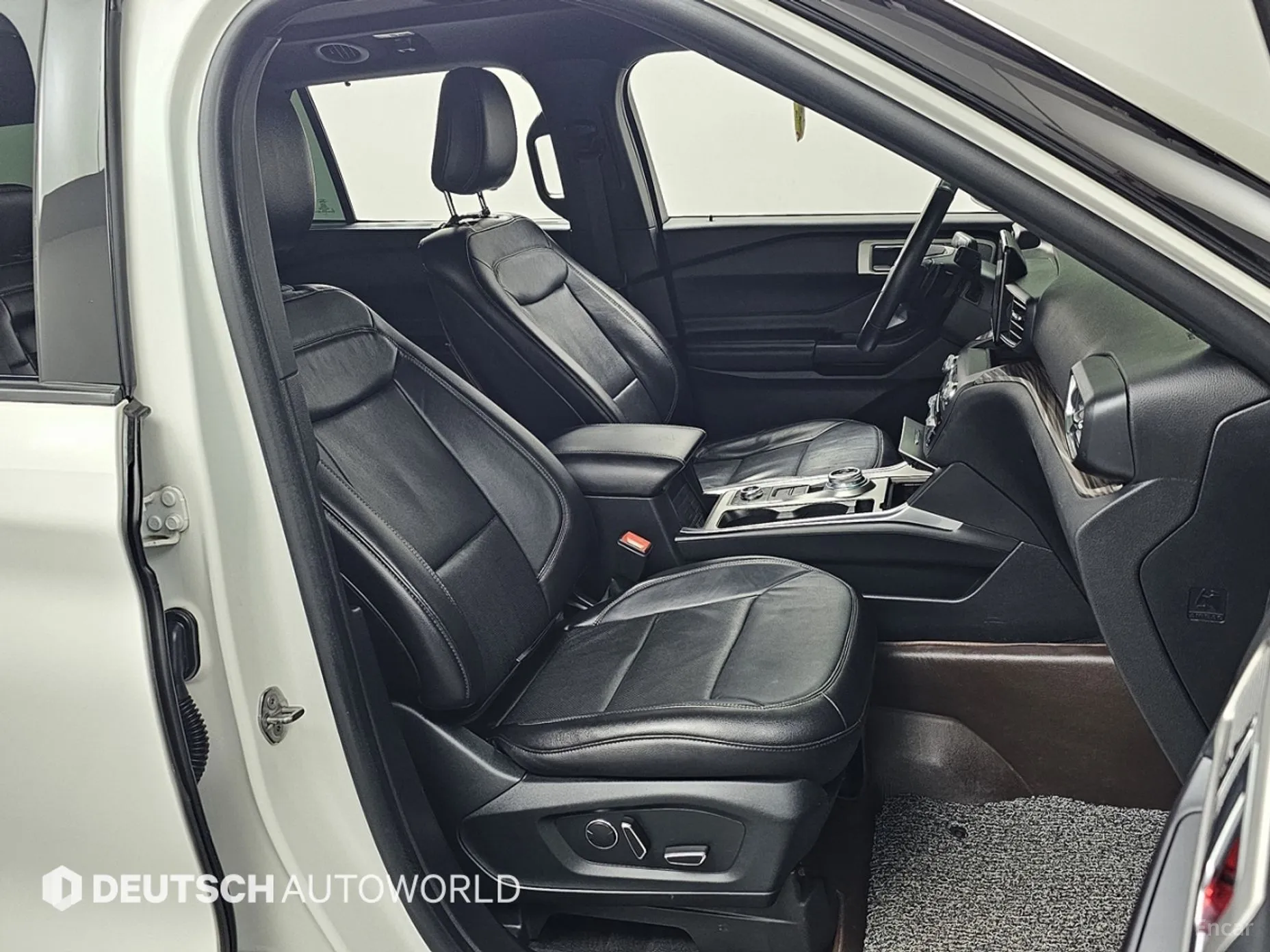 Ford Explorer 6th Generation превью 9