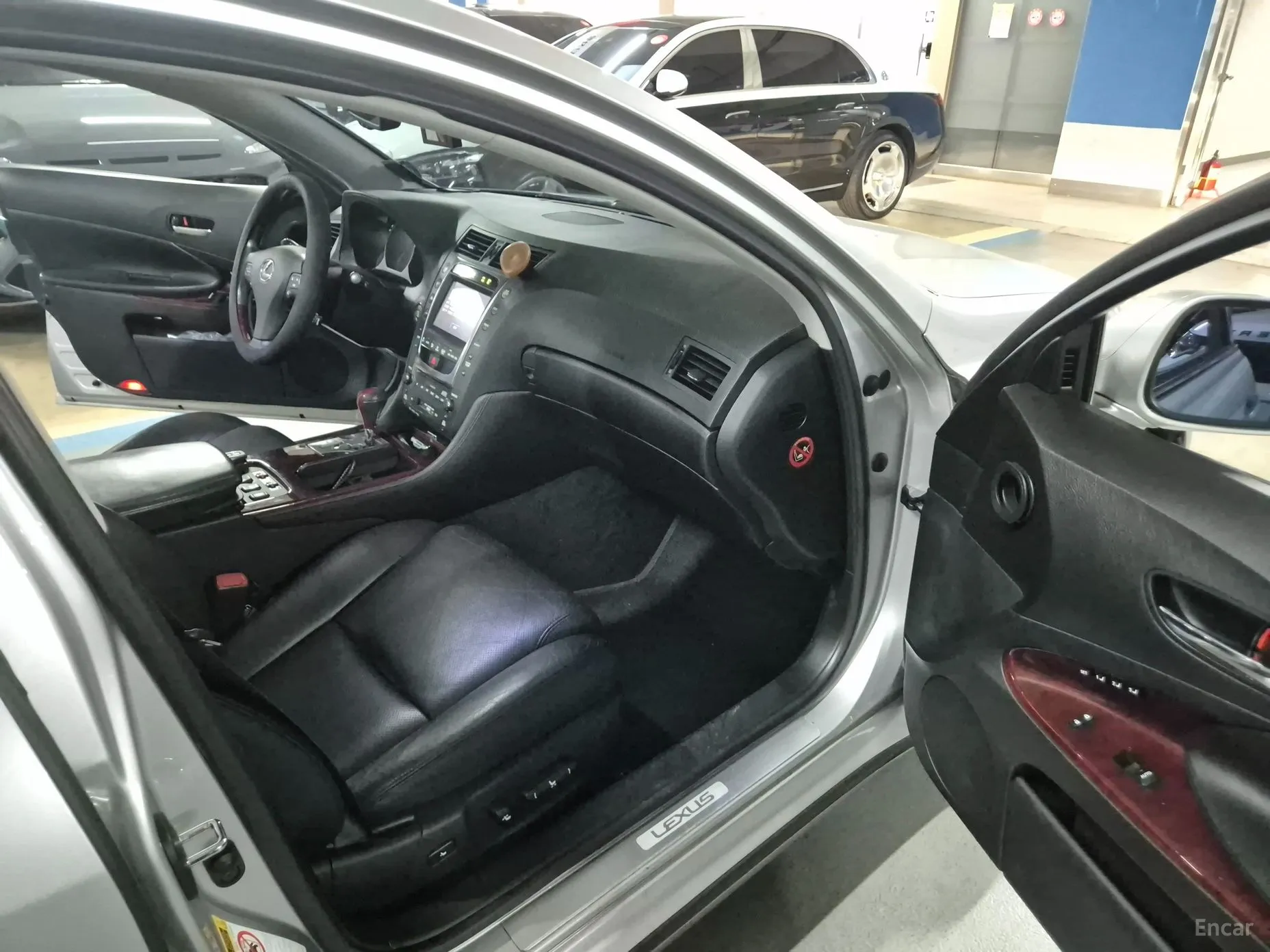 Lexus GS460 превью 13