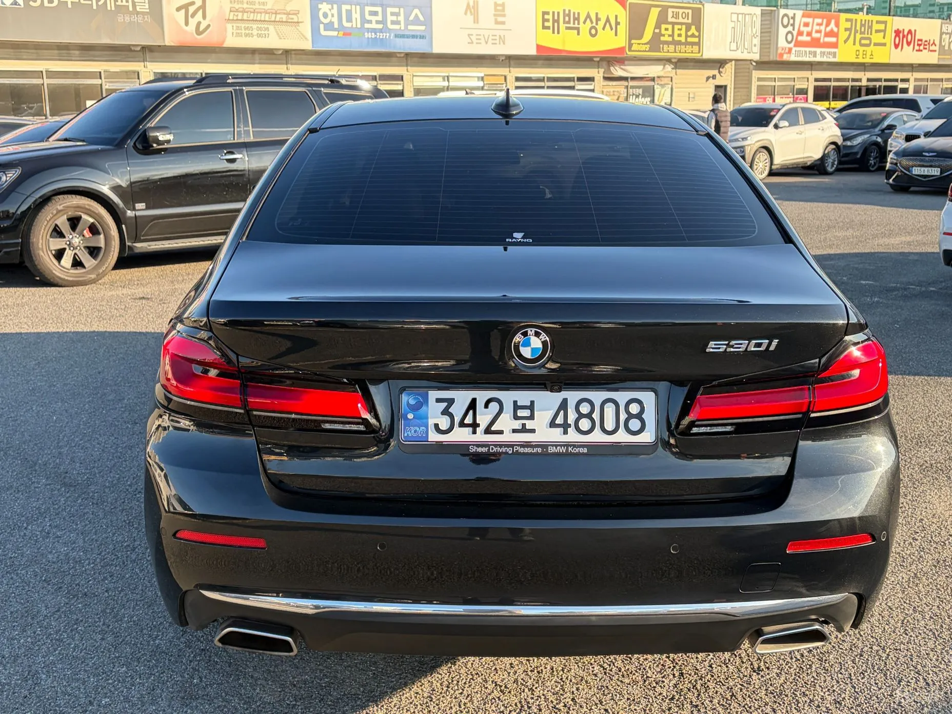 BMW 5 Series (G30) превью 6