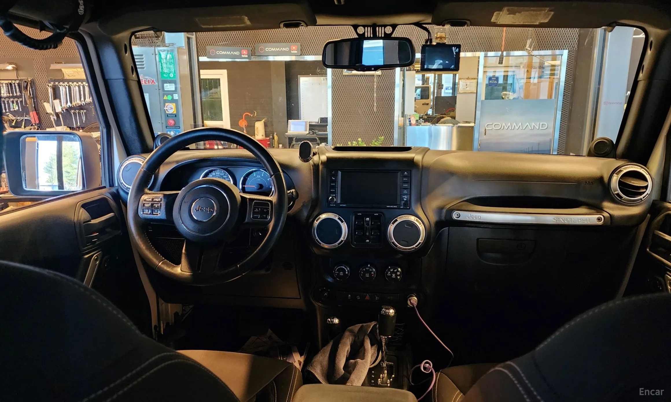 Jeep Wrangler (JK) превью 6