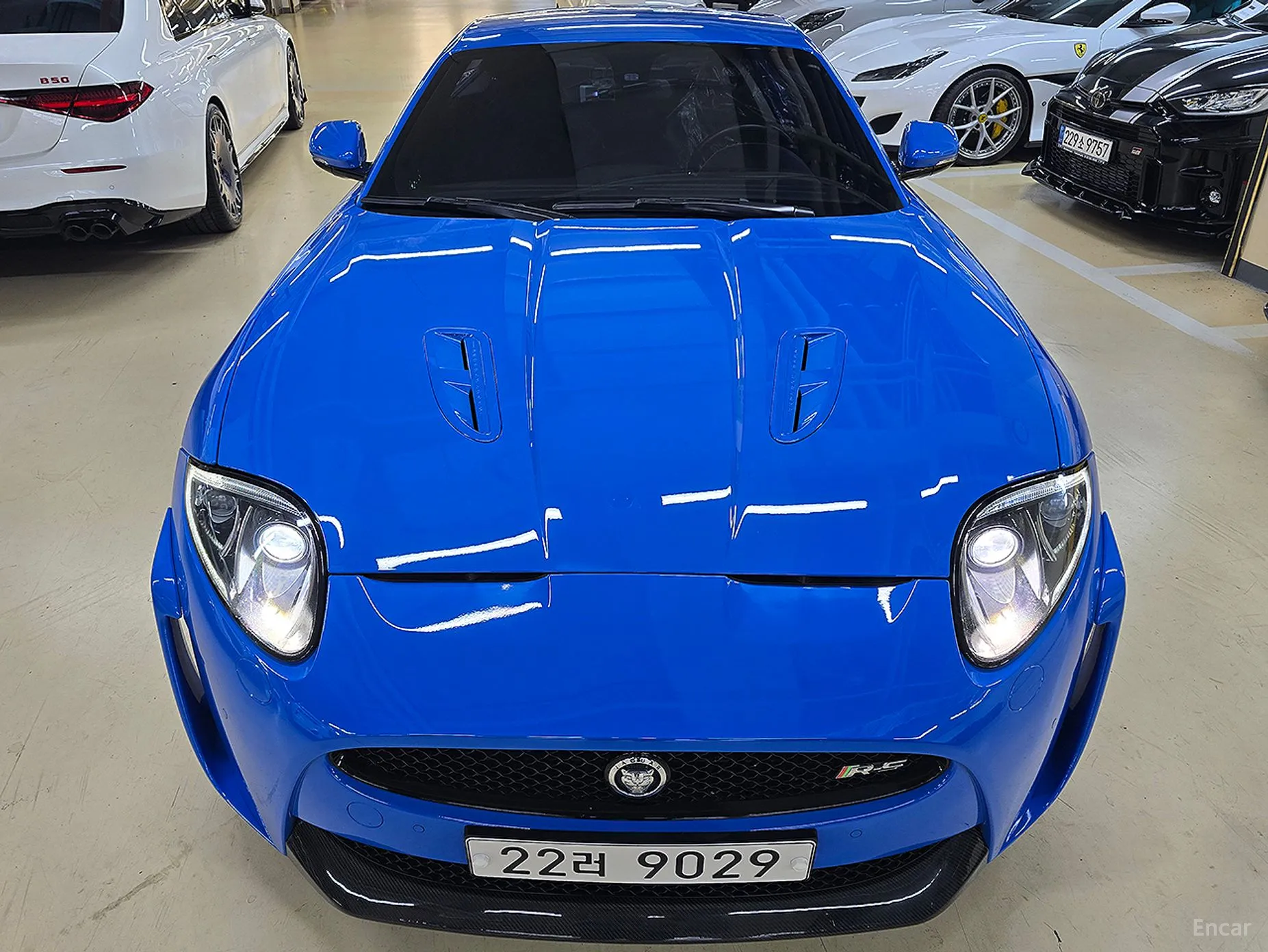 Jaguar XKR-S