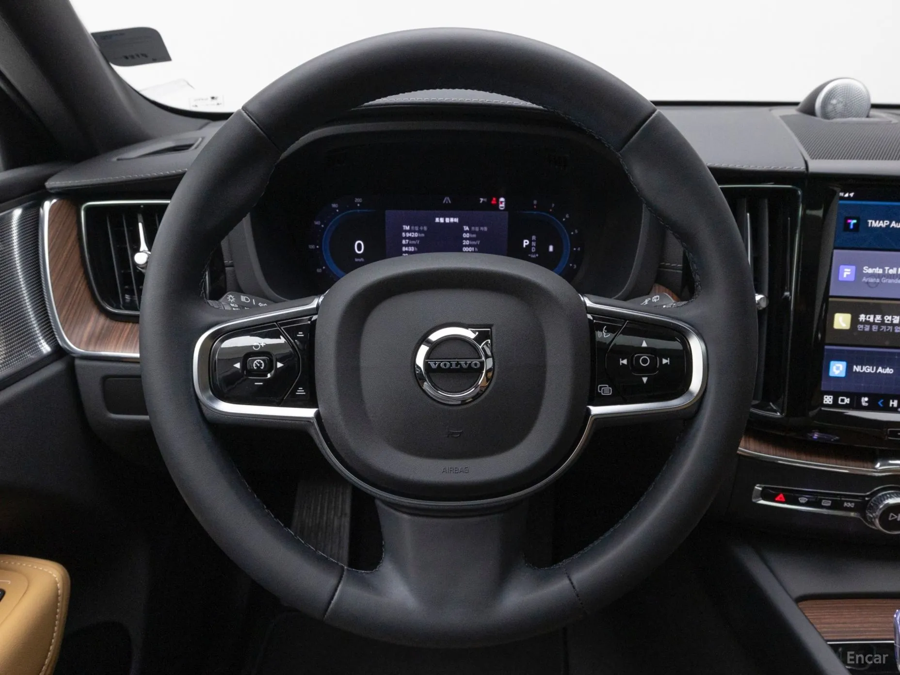 Volvo XC60 Gen 2 превью 11