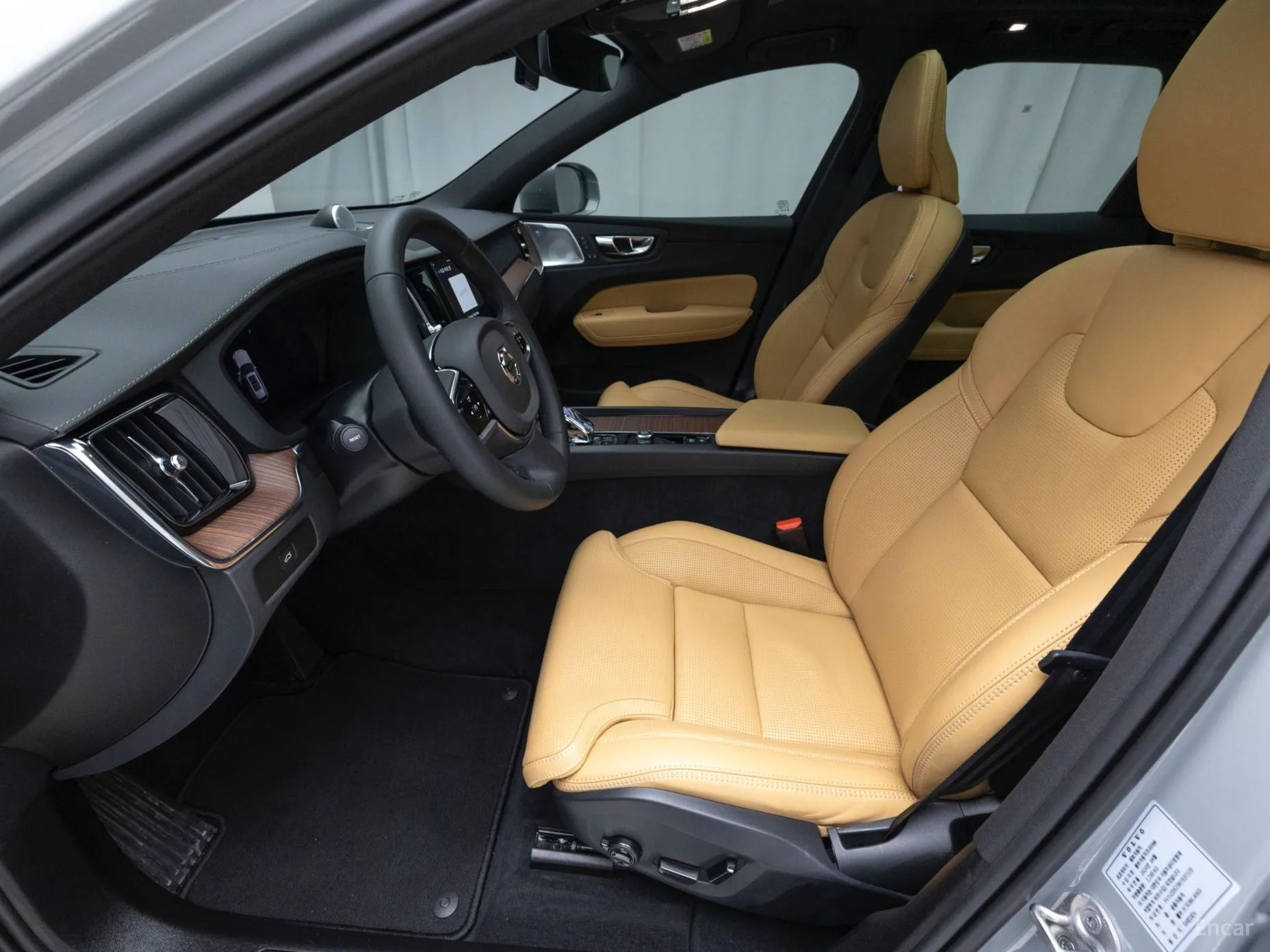 Volvo XC60 Gen 2 превью 12