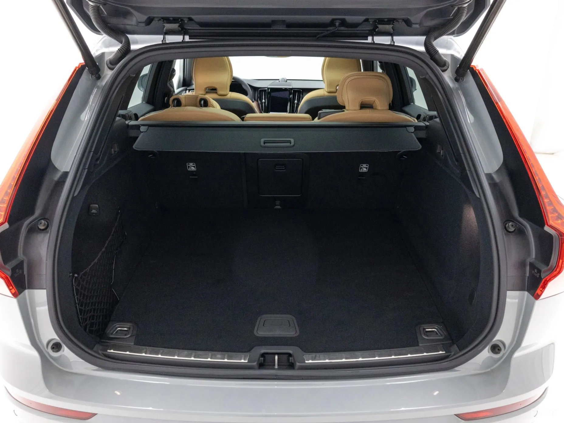 Volvo XC60 Gen 2 превью 17