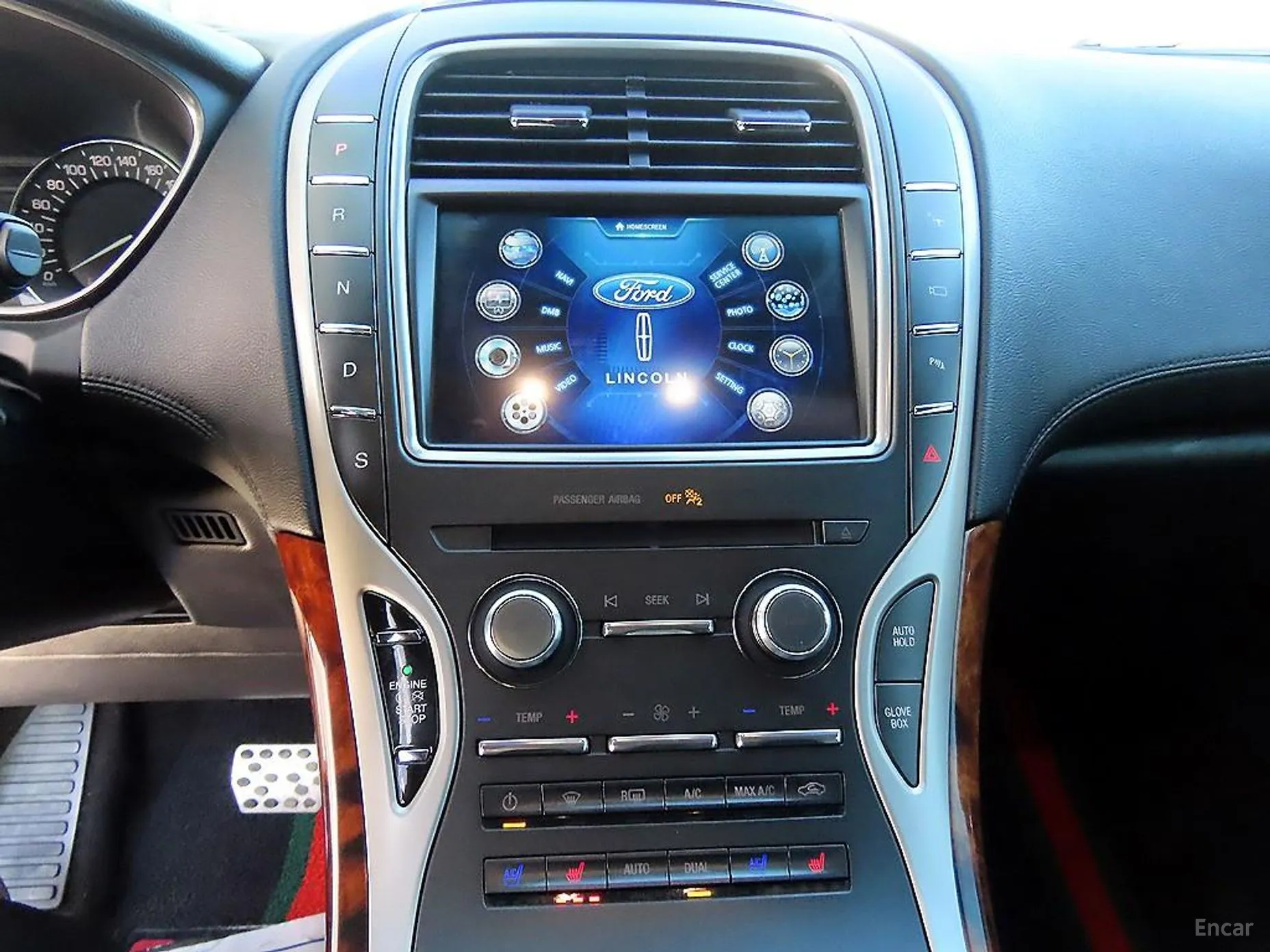 Lincoln MKX 2nd Generation превью 12