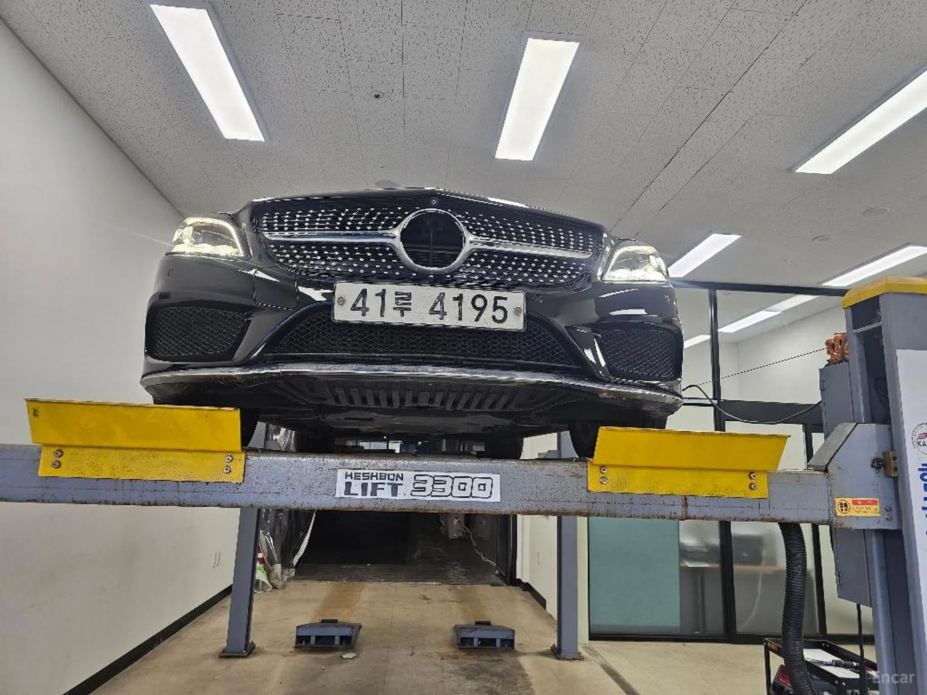 Mercedes Benz CLS-Class W218 превью 3