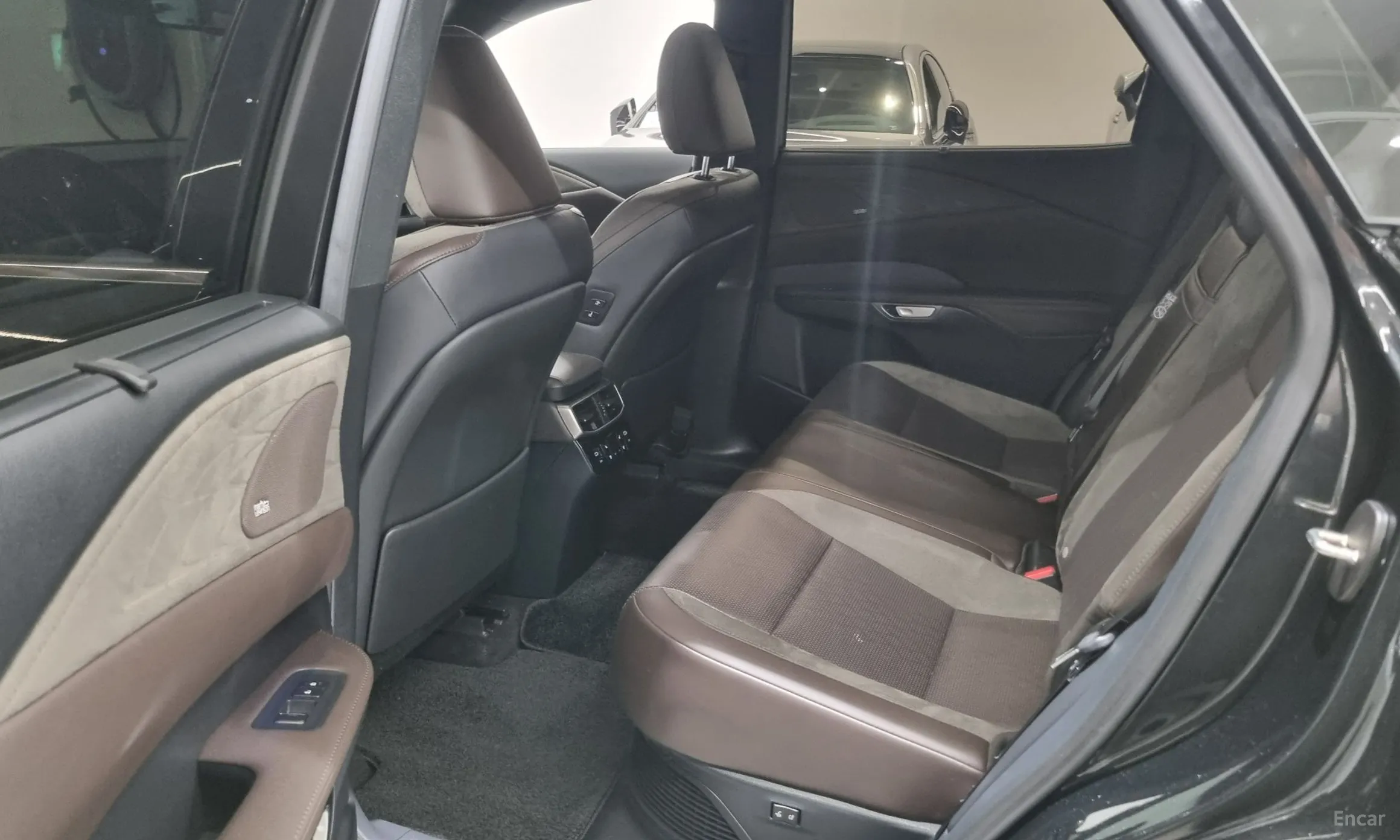 Lexus RX350h 5th Generation превью 11