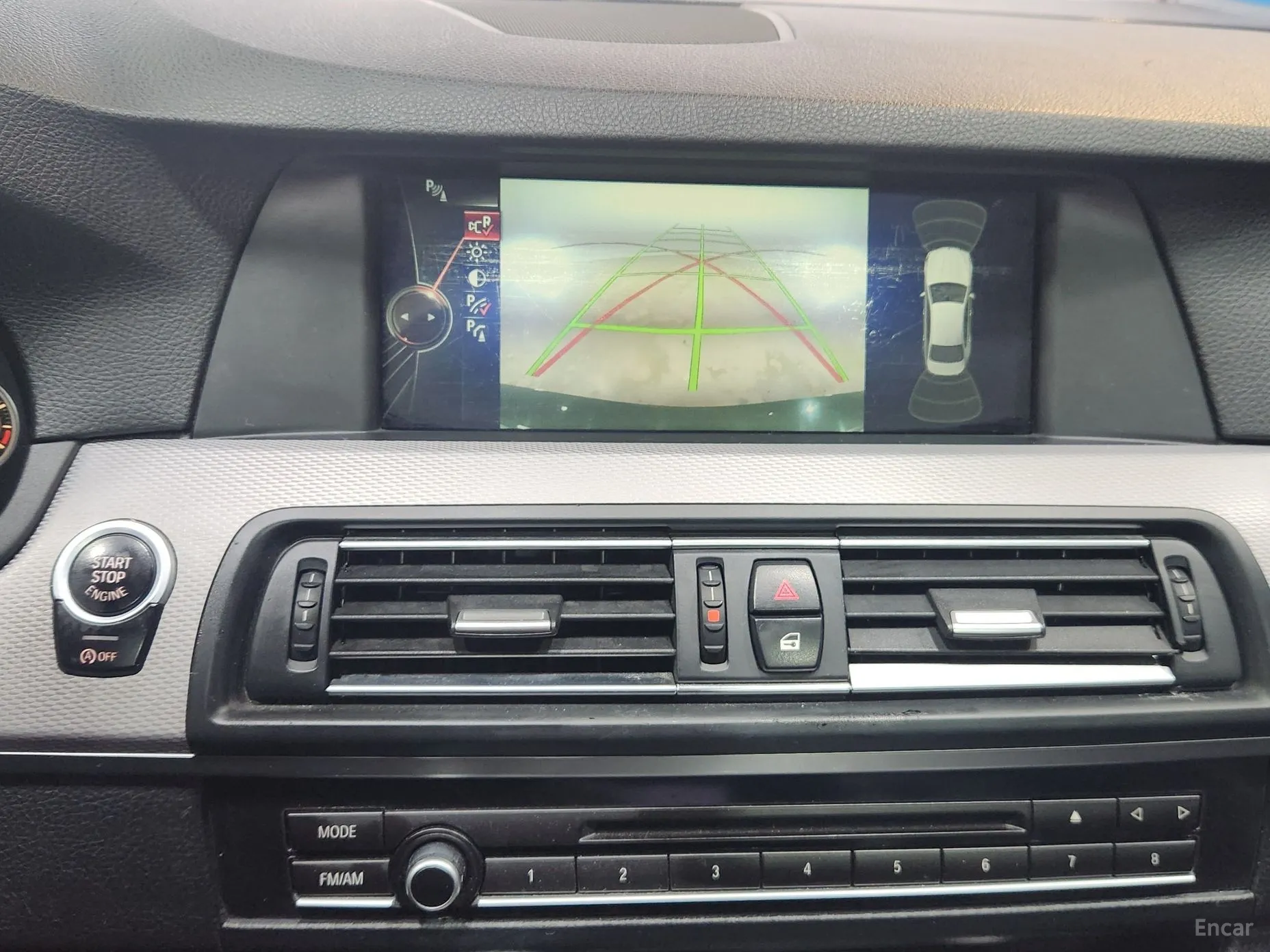 BMW 5 Series (F10) превью 12