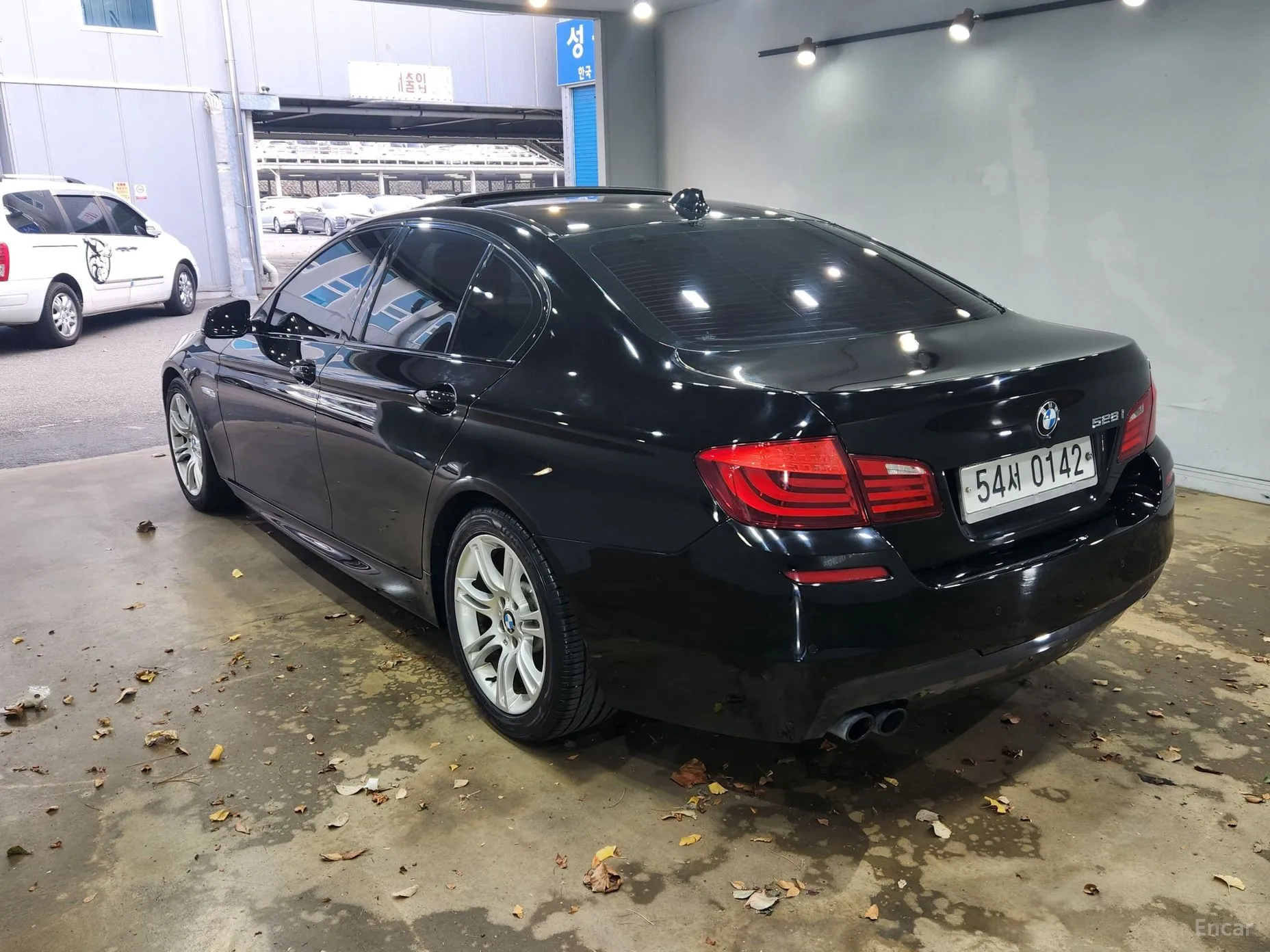 BMW 5 Series (F10) превью 4