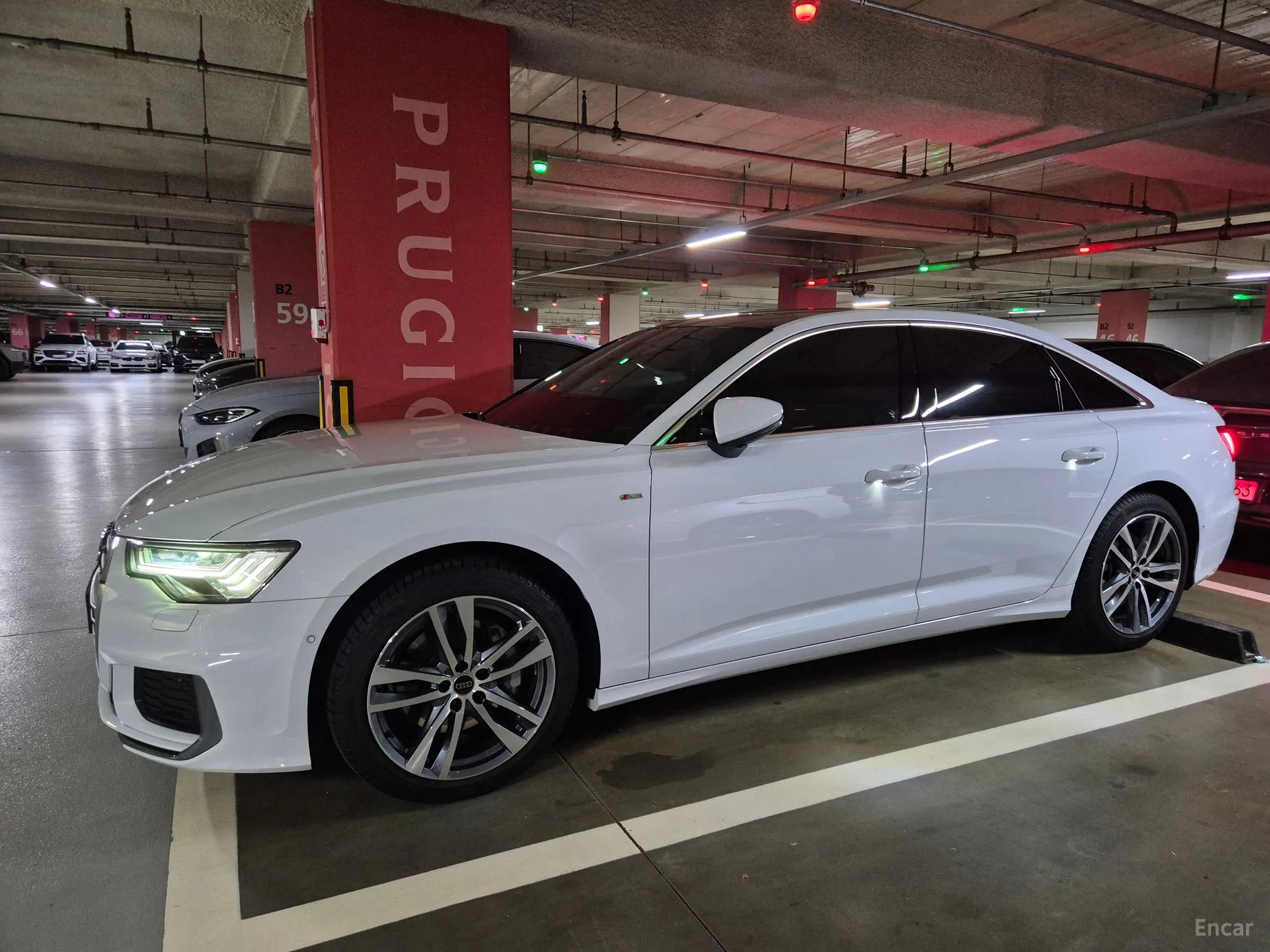 Audi A6 (C8) превью 3