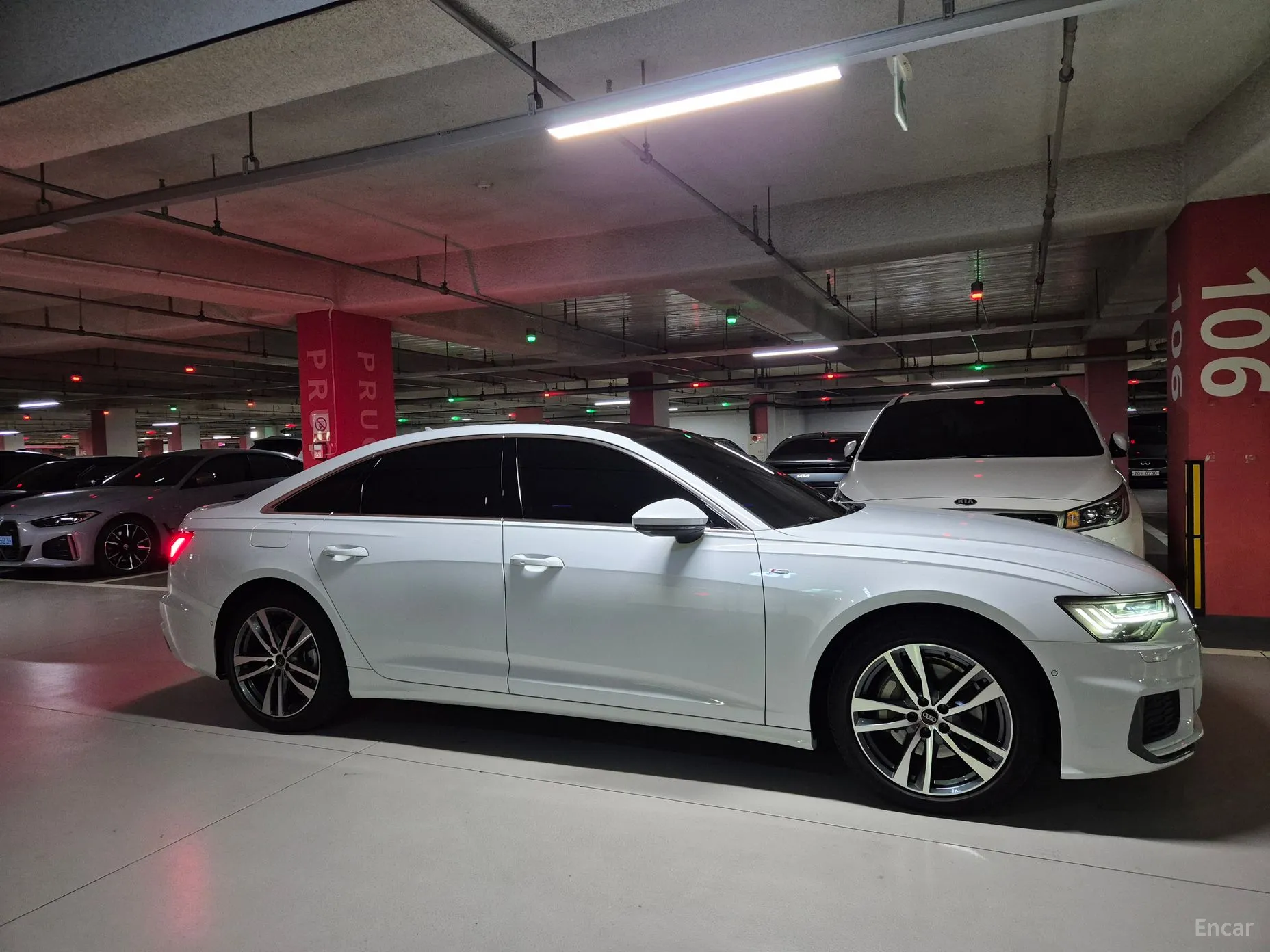 Audi A6 (C8) превью 5