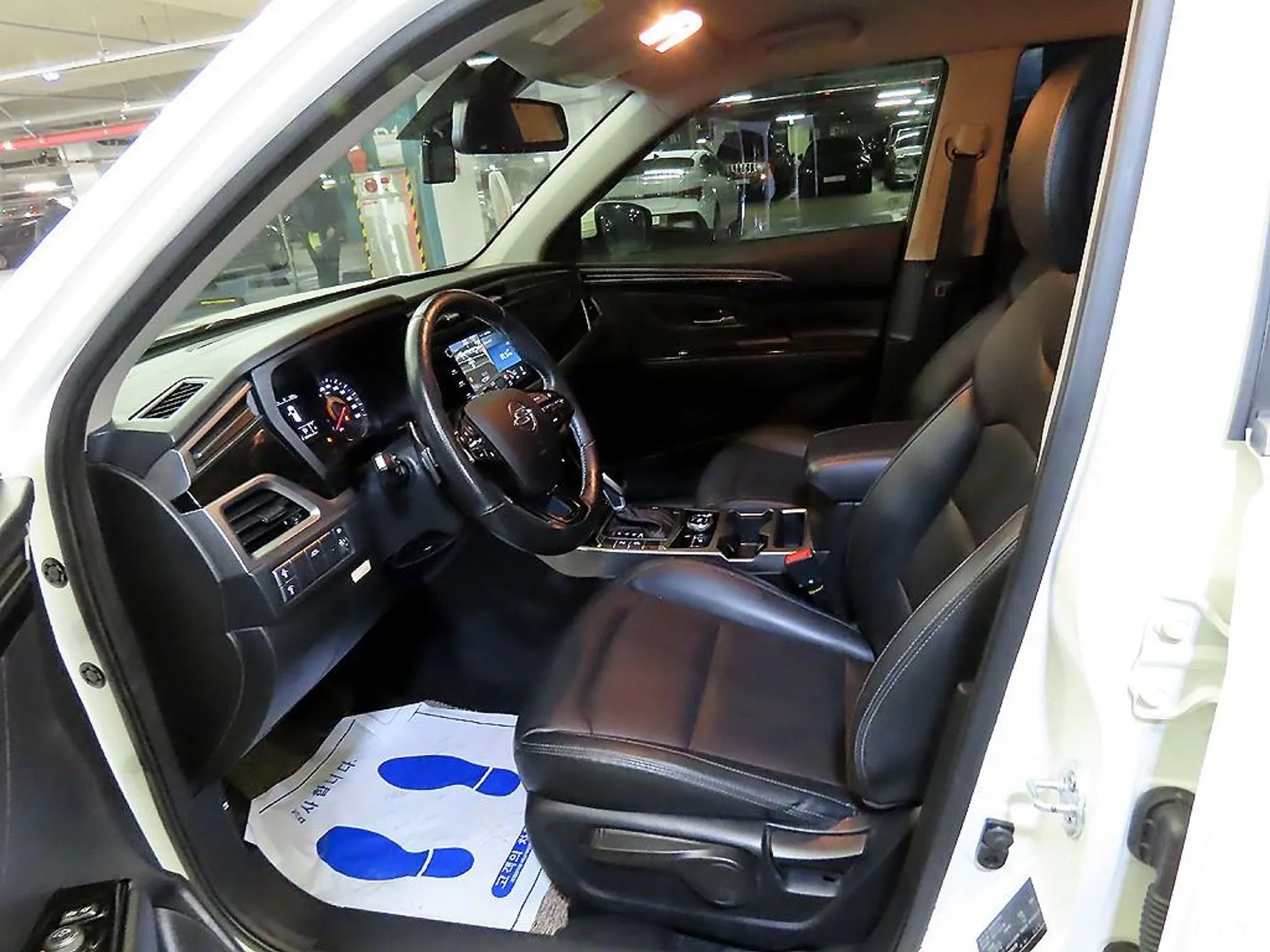 KG Mobility (SsangYong) Beautiful Korando превью 10