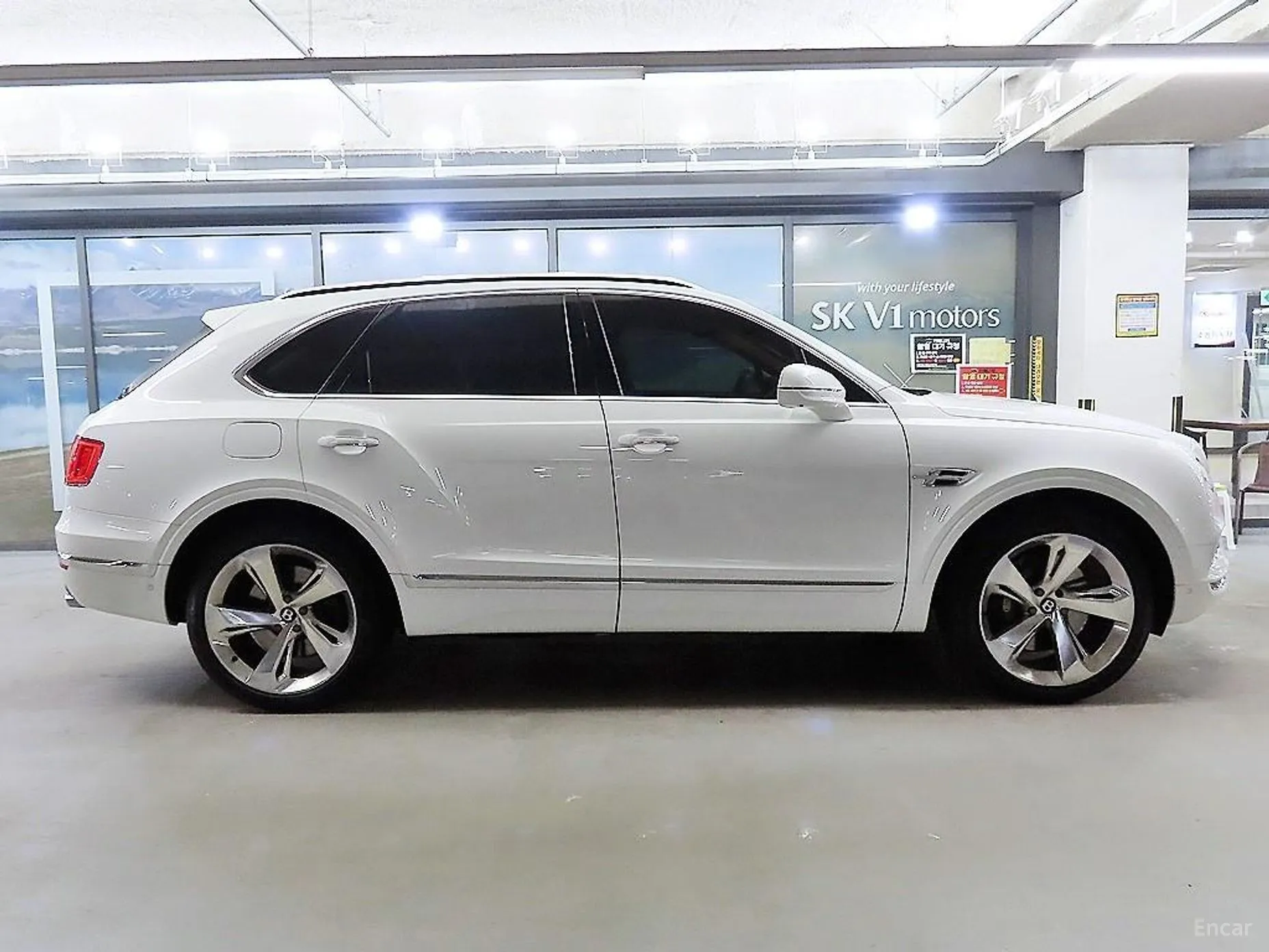Bentley Bentayga превью 3