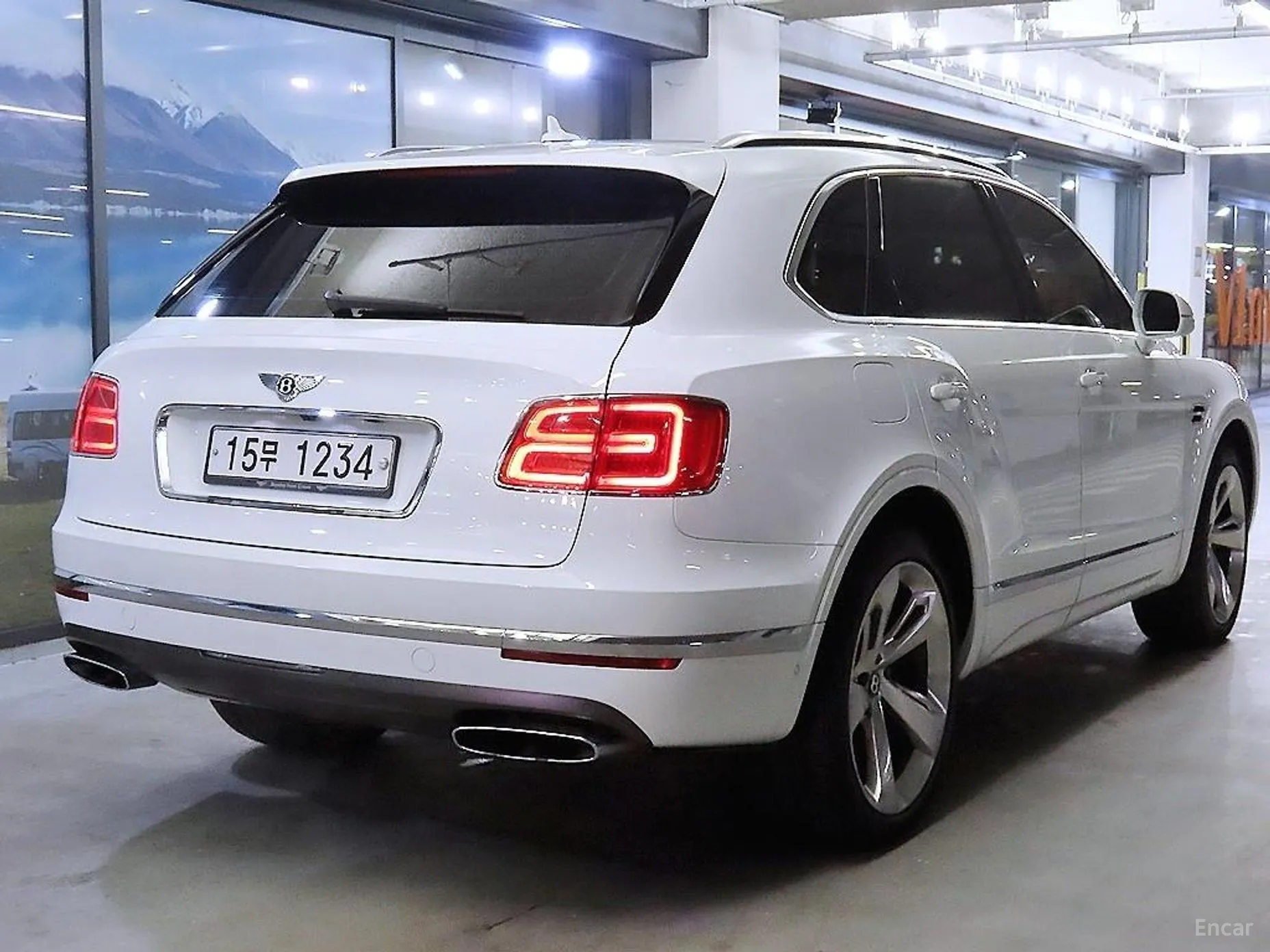 Bentley Bentayga превью 4