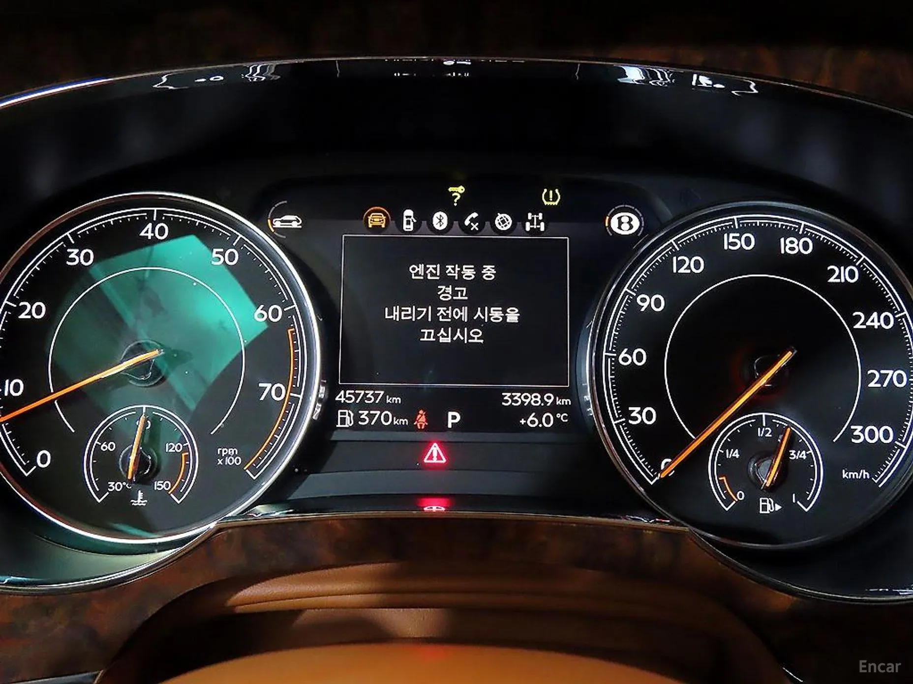 Bentley Bentayga превью 9