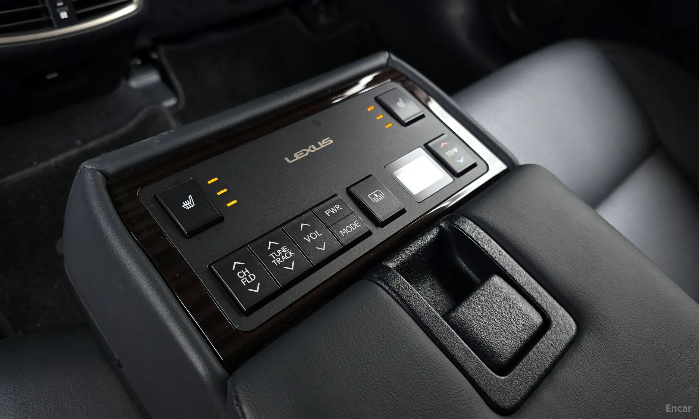 Lexus New ES300h превью 19