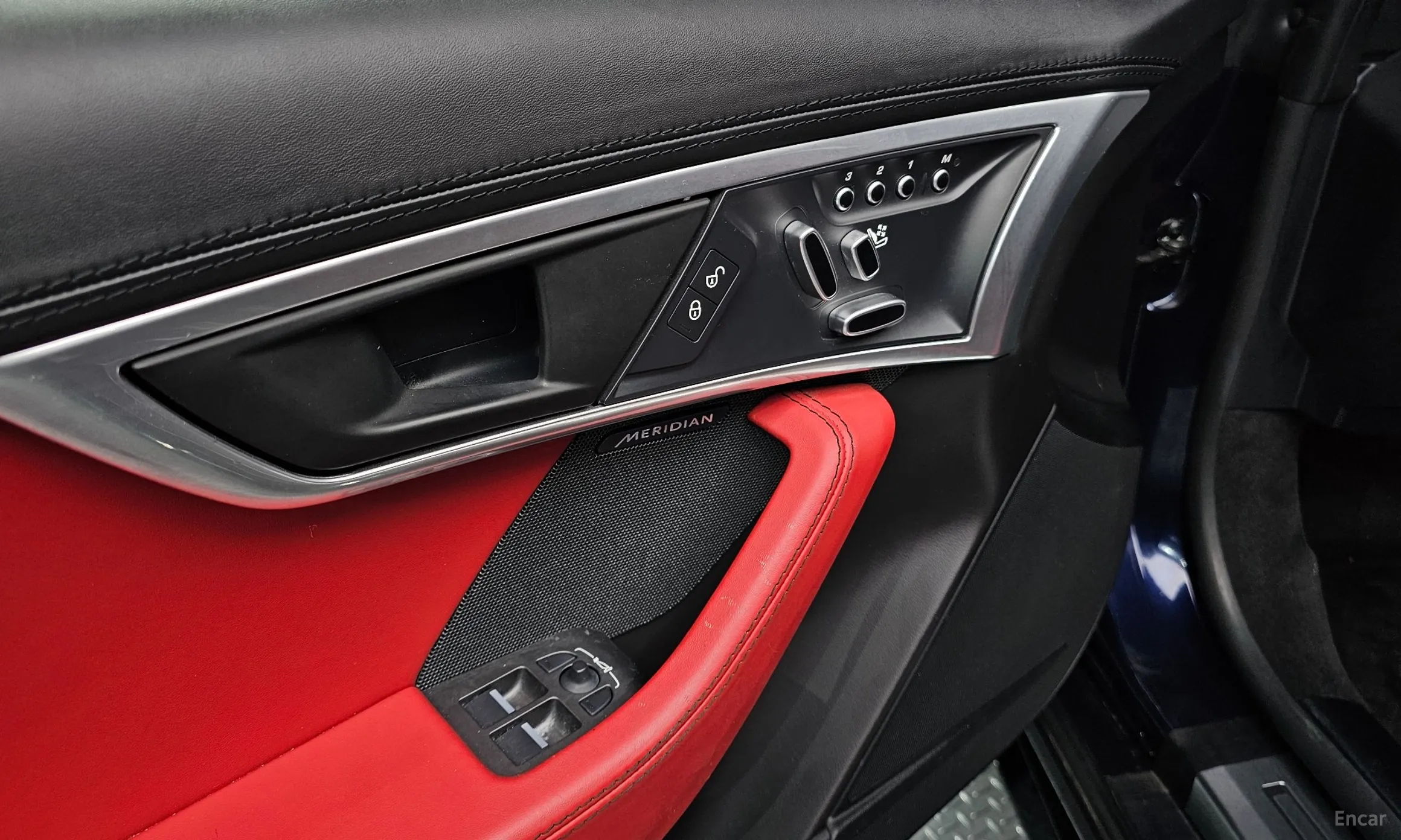 Jaguar F-TYPE превью 17