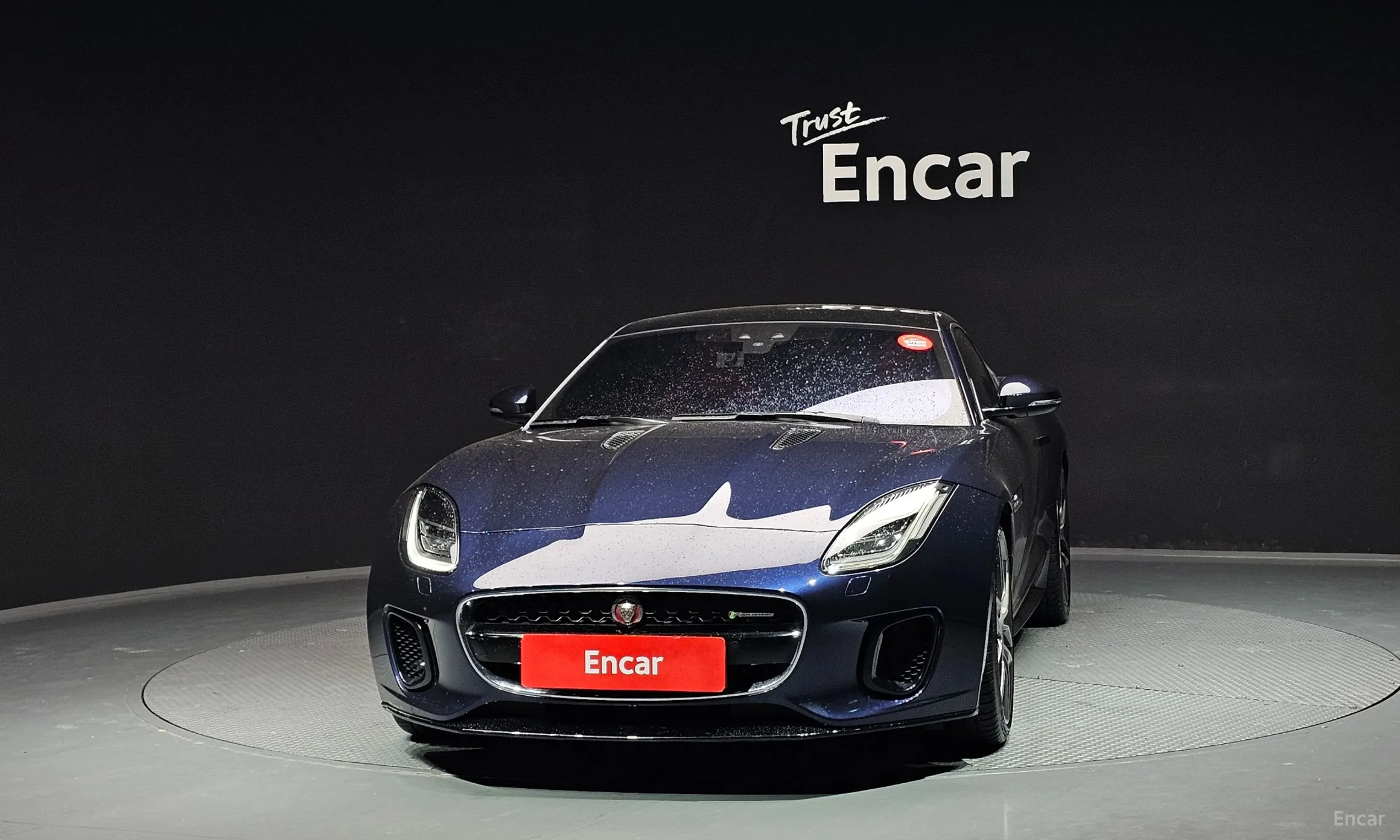 Jaguar F-TYPE превью 3