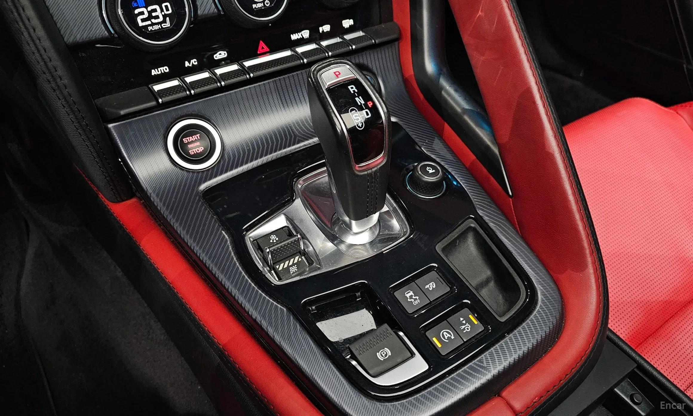 Jaguar F-TYPE превью 9
