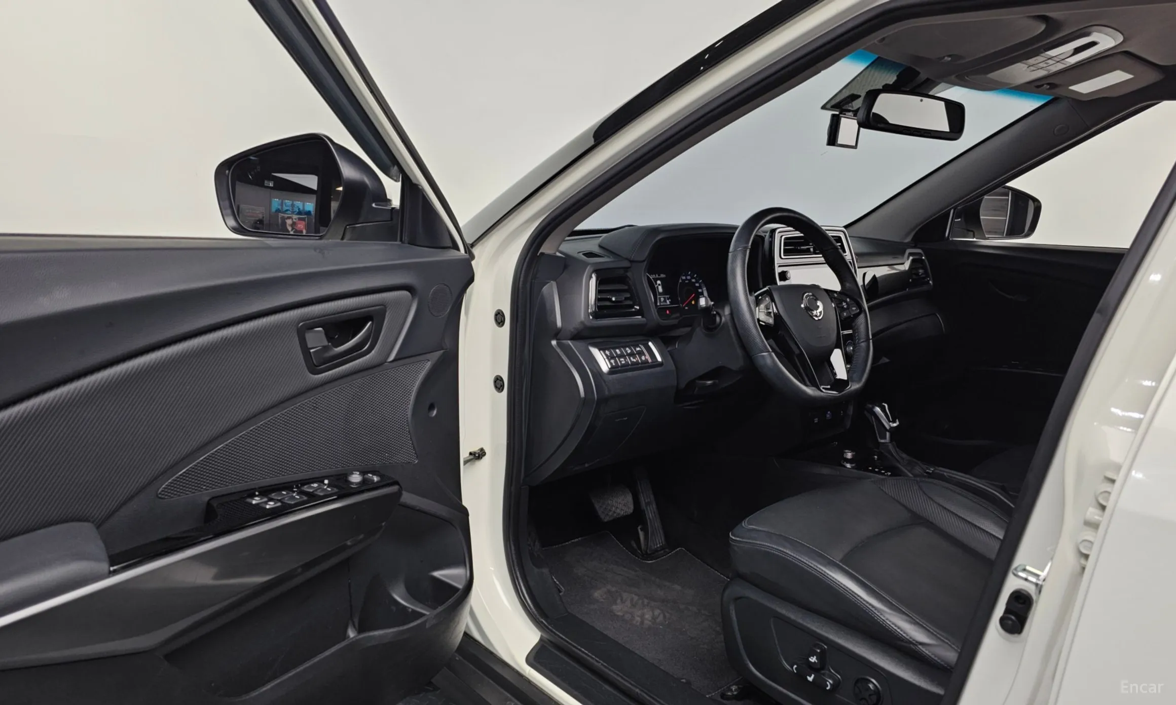 KG Mobility (SsangYong) Berry New Tivoli превью 10