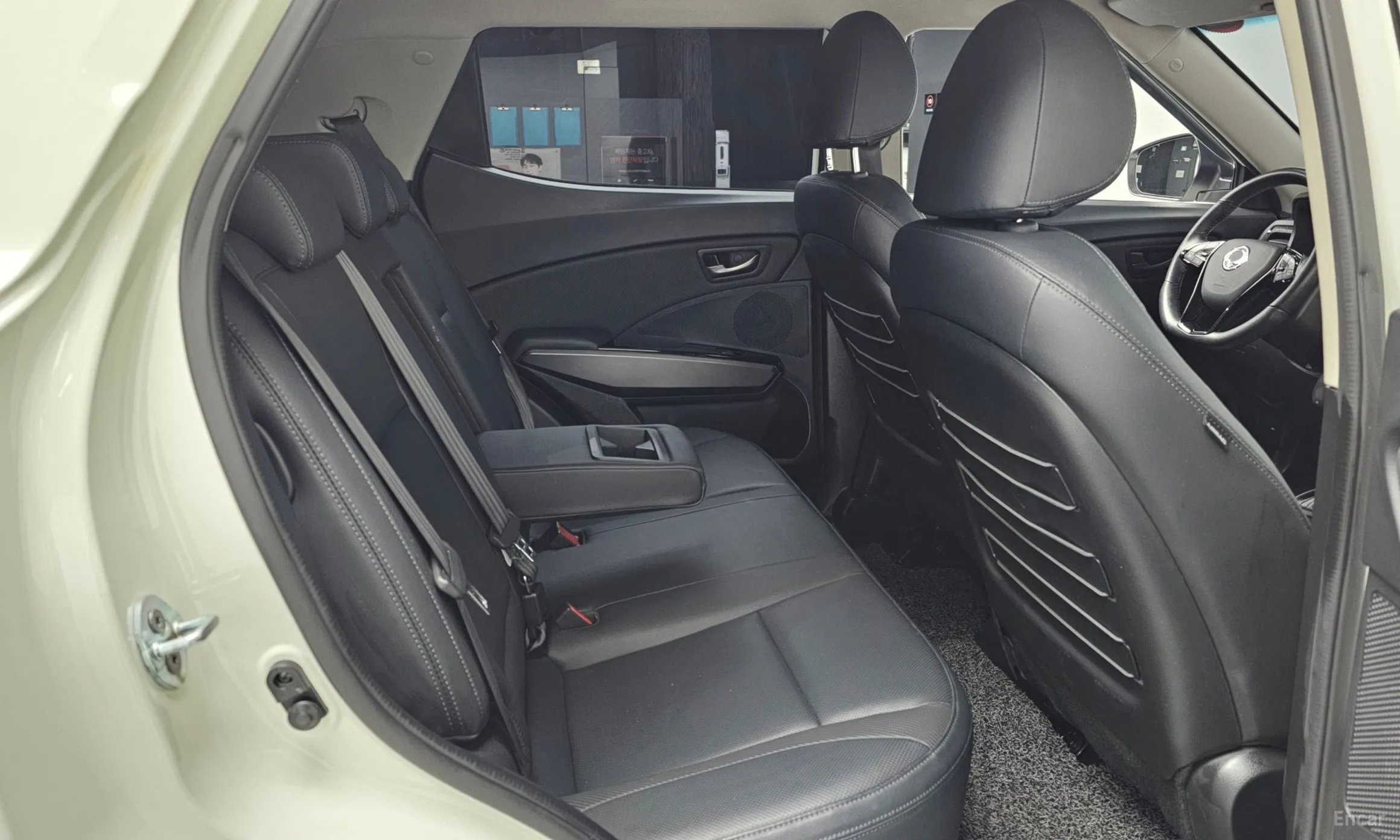 KG Mobility (SsangYong) Berry New Tivoli превью 12