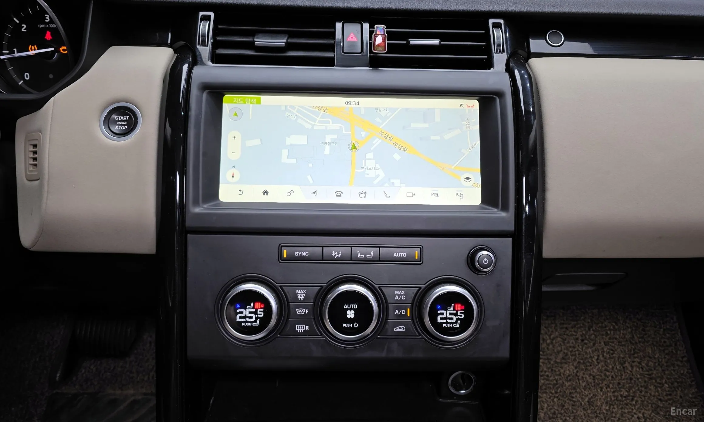 Land Rover Discovery 5 превью 15