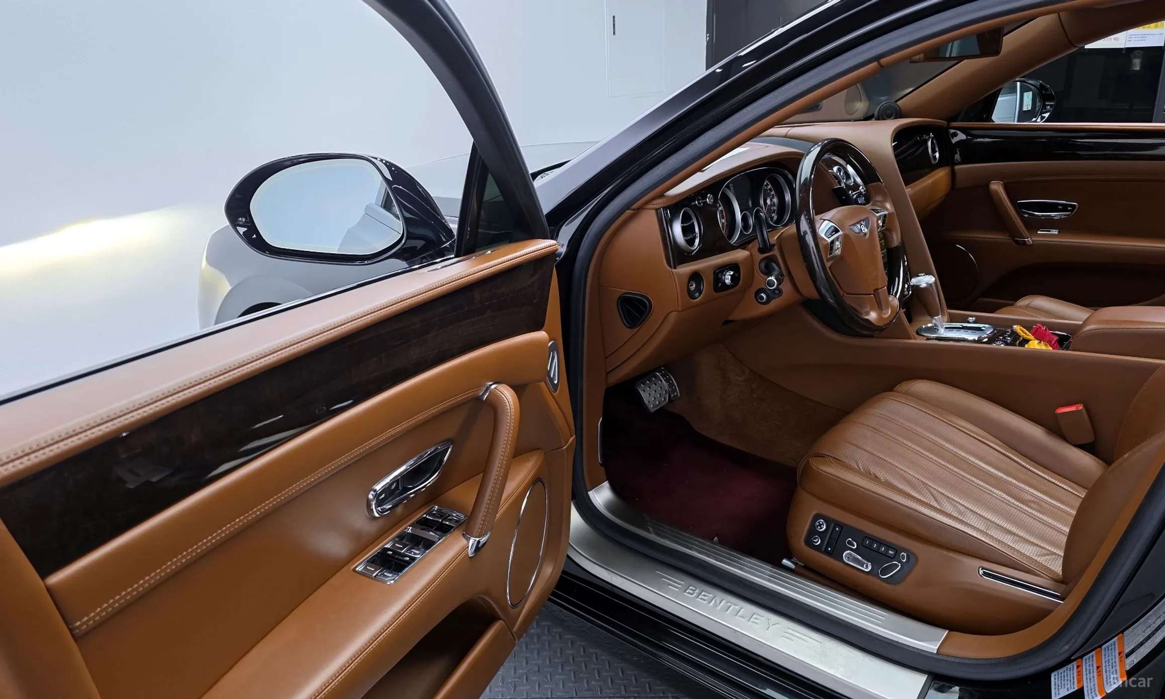 Bentley Flying Spur 2nd Generation превью 11