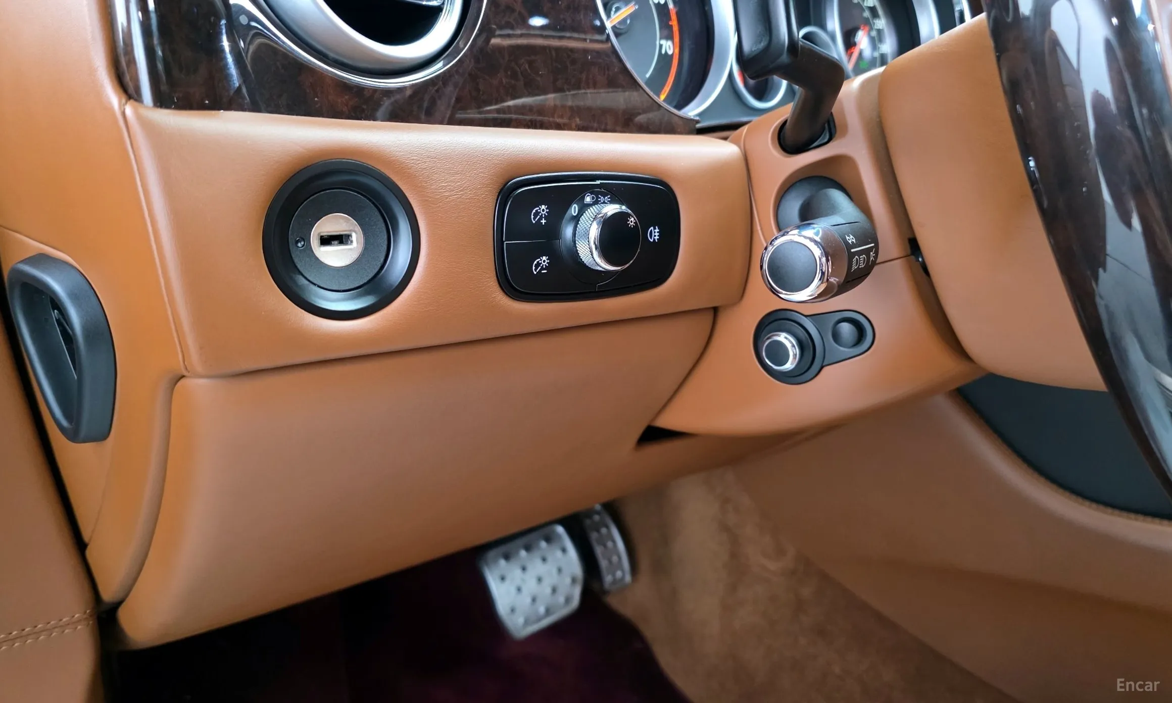 Bentley Flying Spur 2nd Generation превью 16