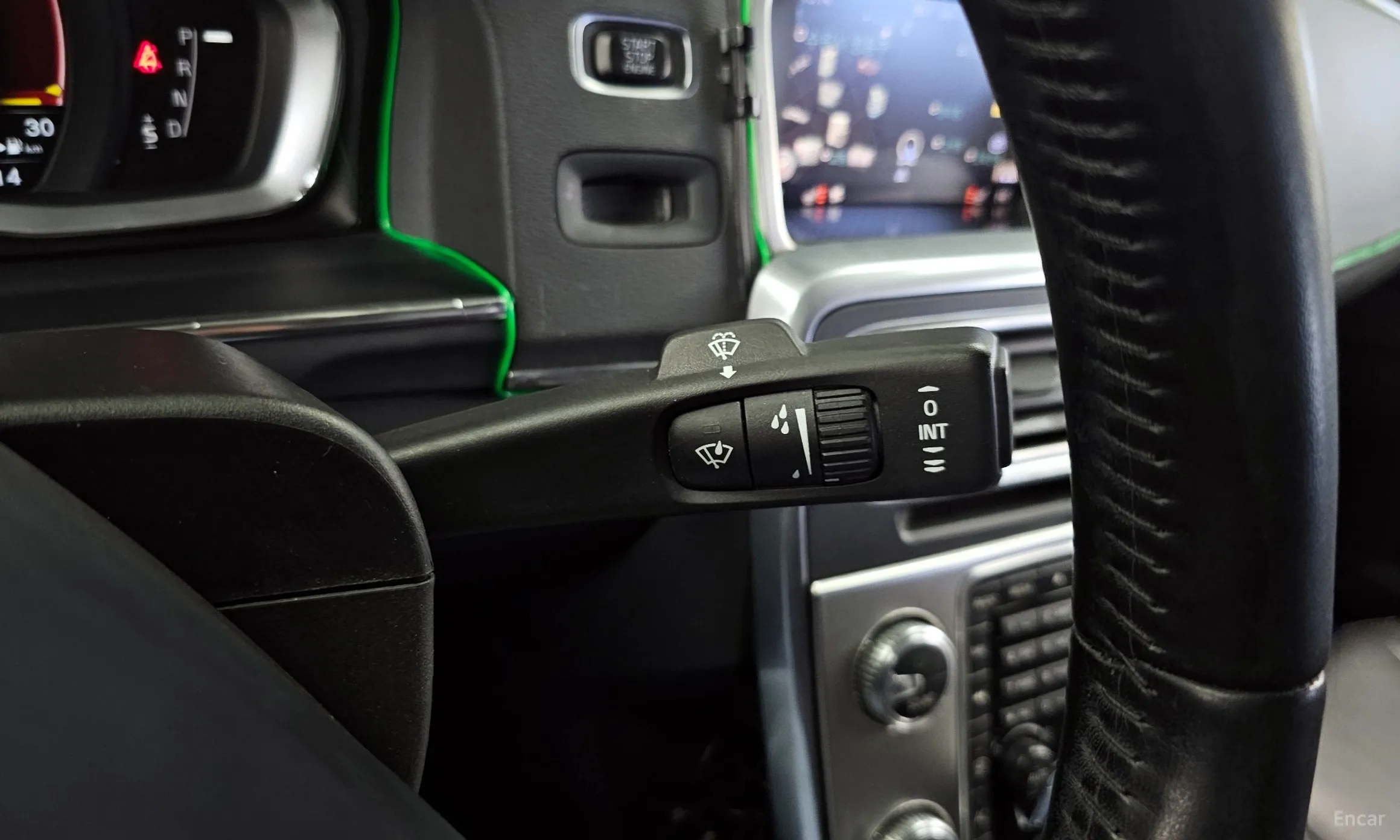 Volvo S60 превью 17