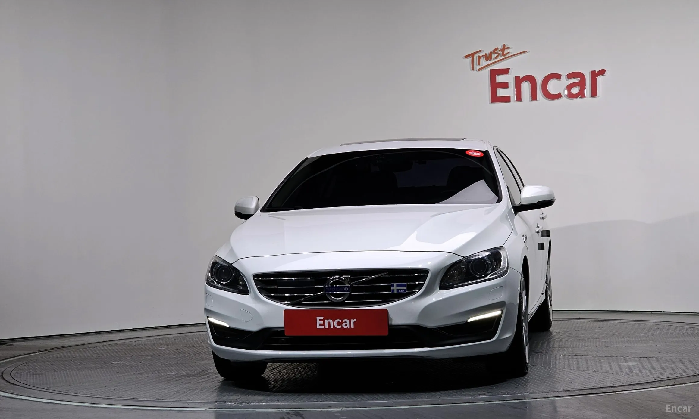 Volvo S60 превью 3