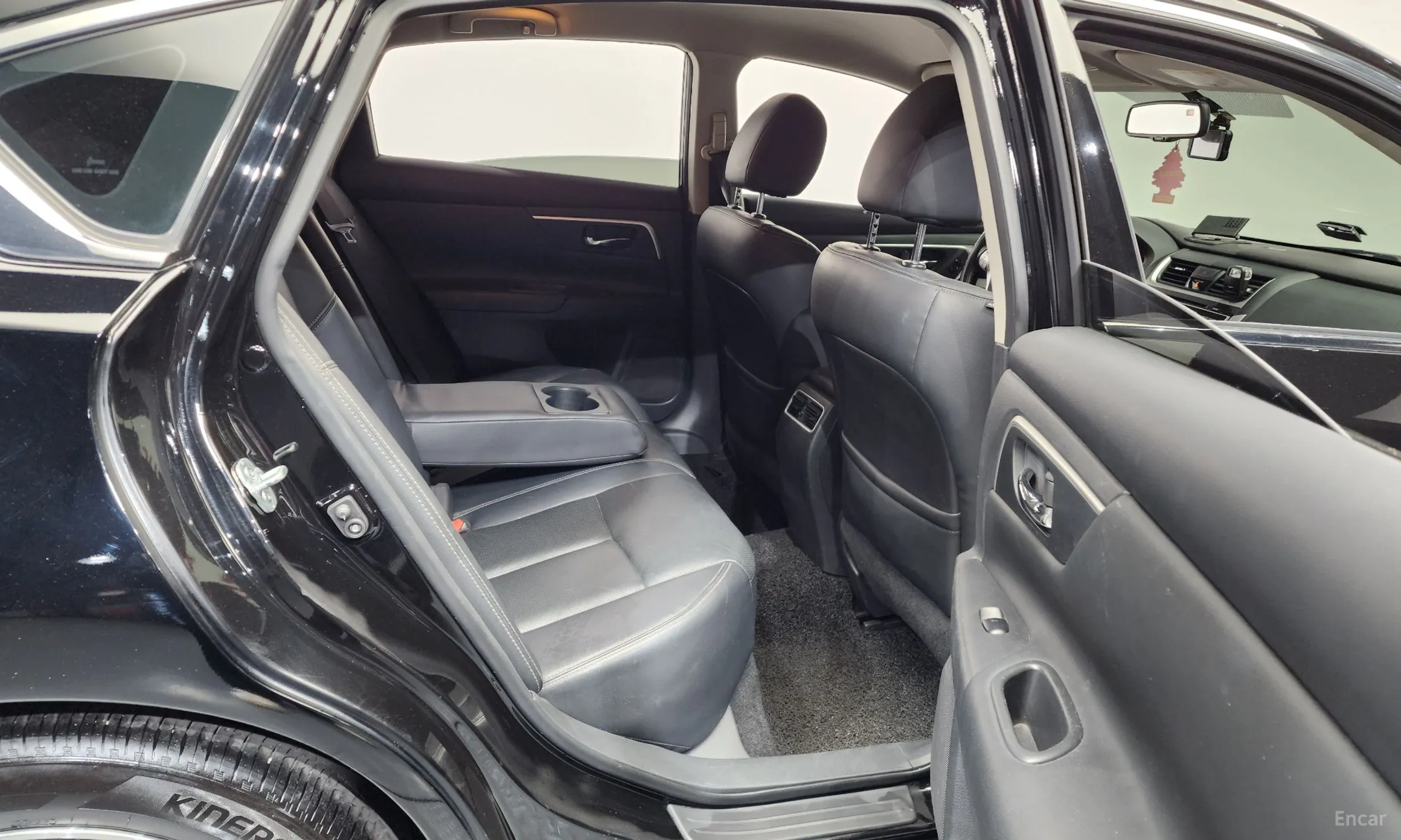 Nissan Altima превью 12