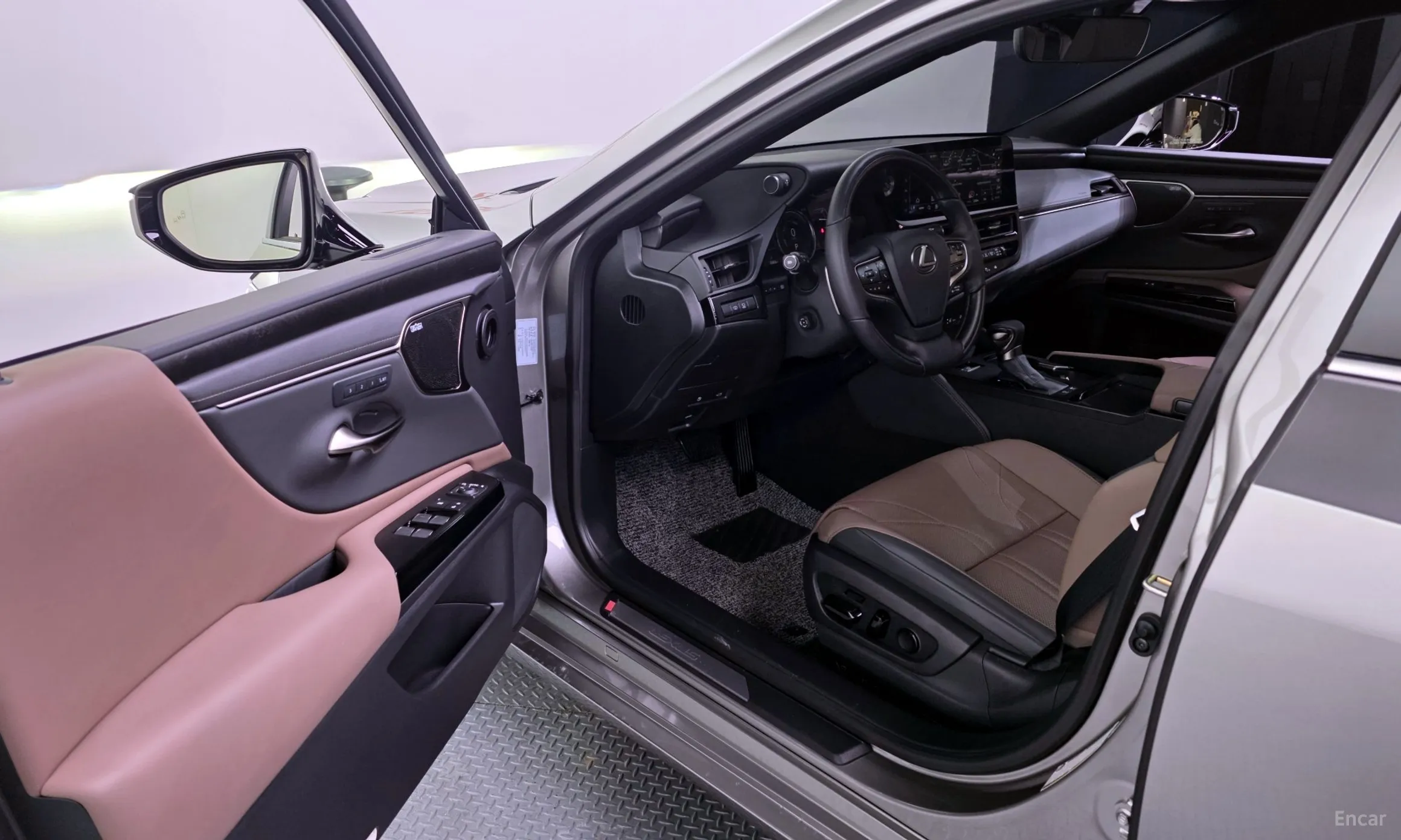 Lexus ES300h 7th Generation превью 10