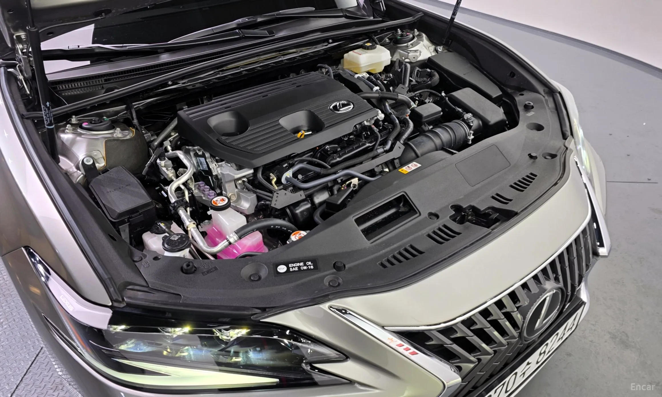 Lexus ES300h 7th Generation превью 6