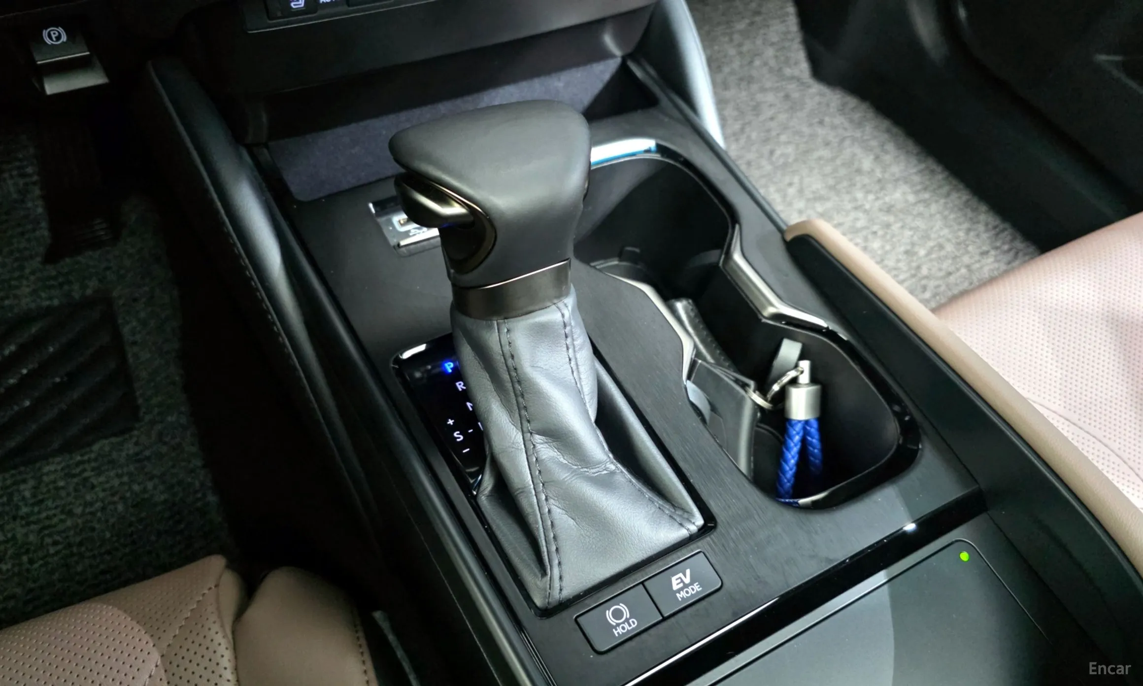Lexus ES300h 7th Generation превью 9