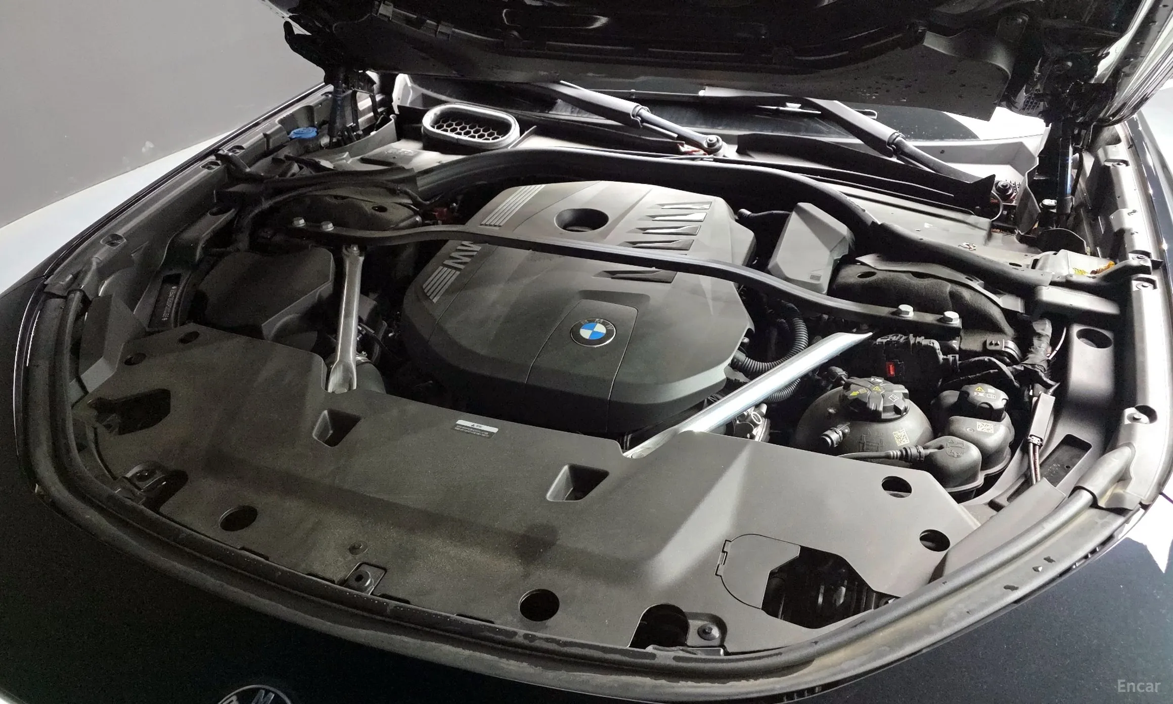 BMW 7 Series (G70) превью 6