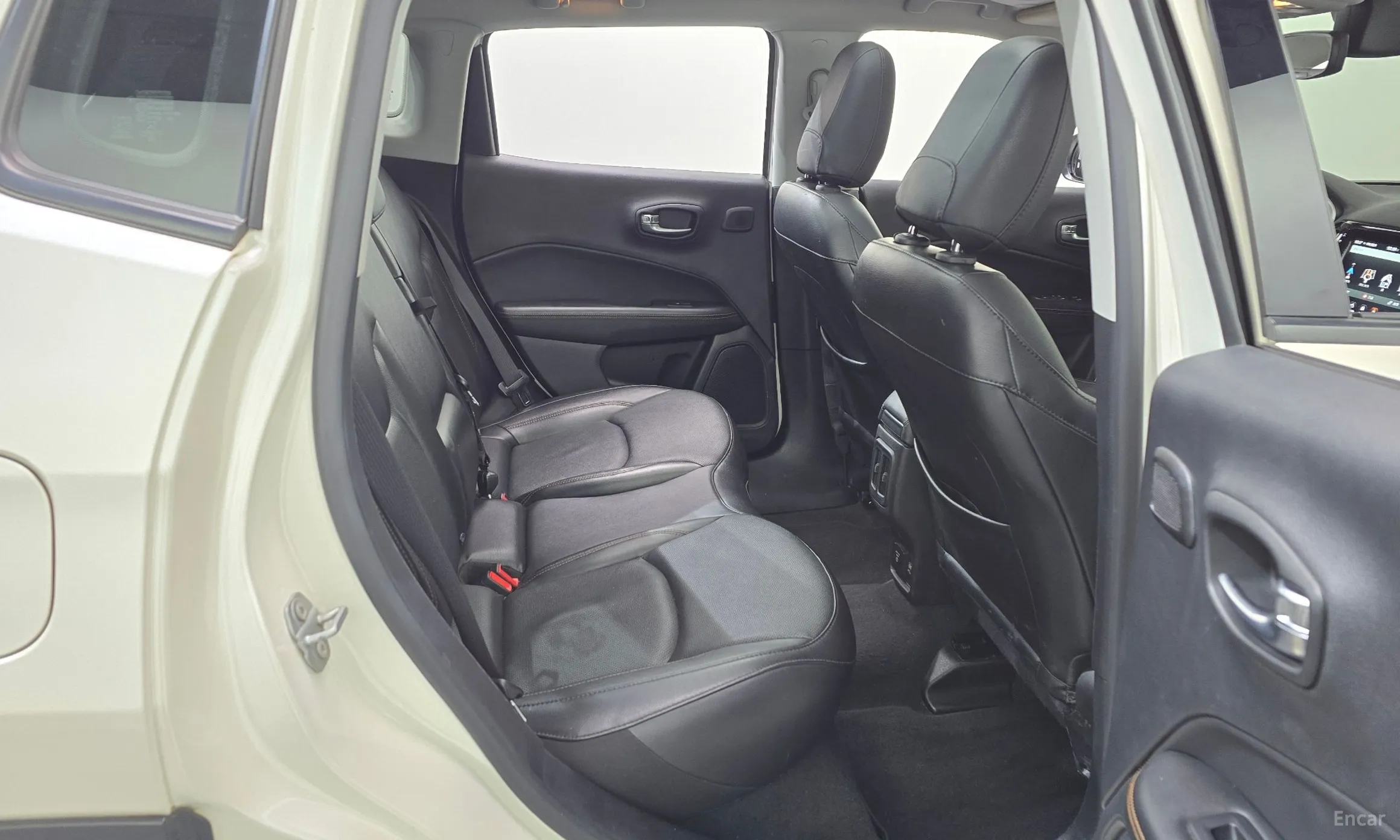 Jeep Compass 2nd Generation превью 12