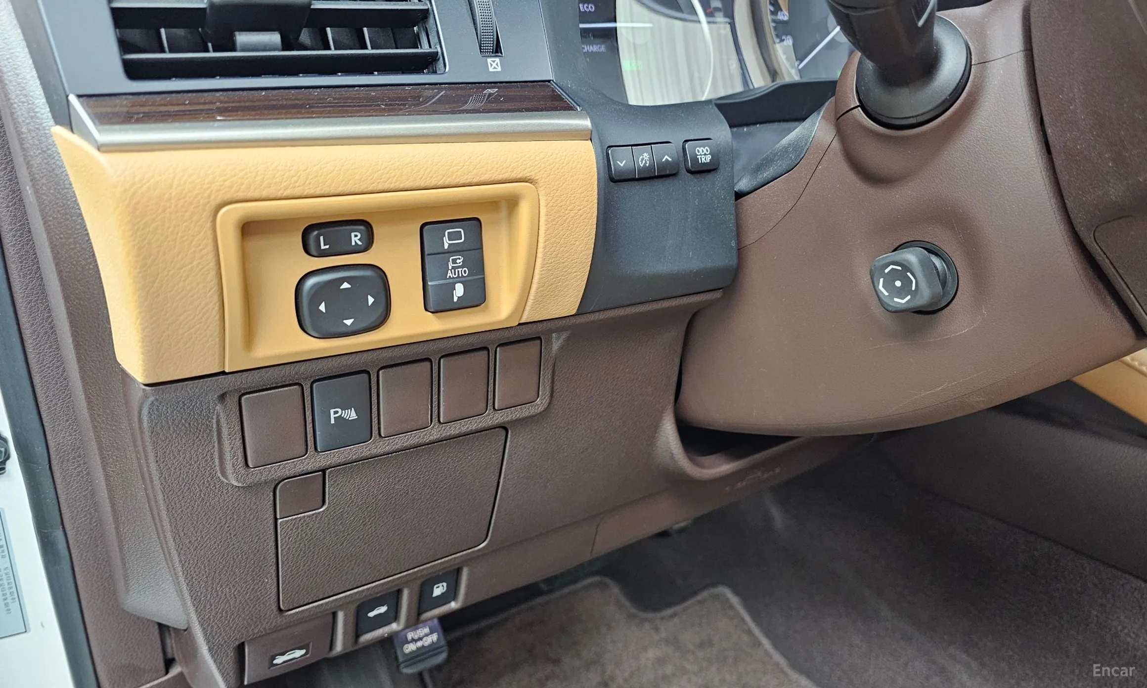 Lexus New ES300h превью 15