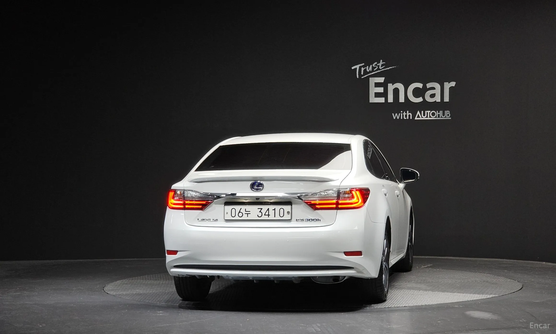 Lexus New ES300h превью 4