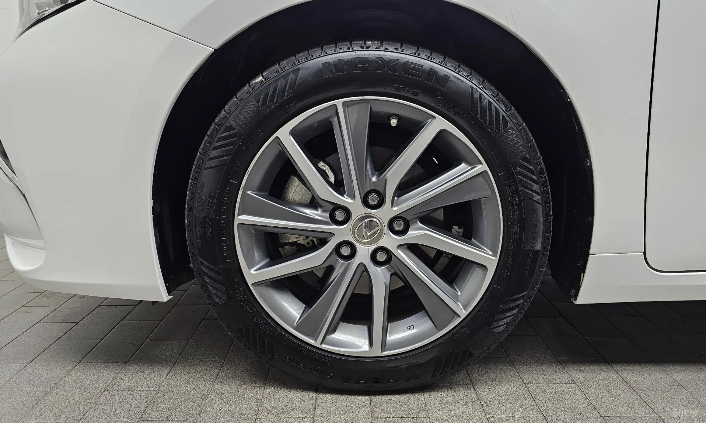 Lexus New ES300h превью 5