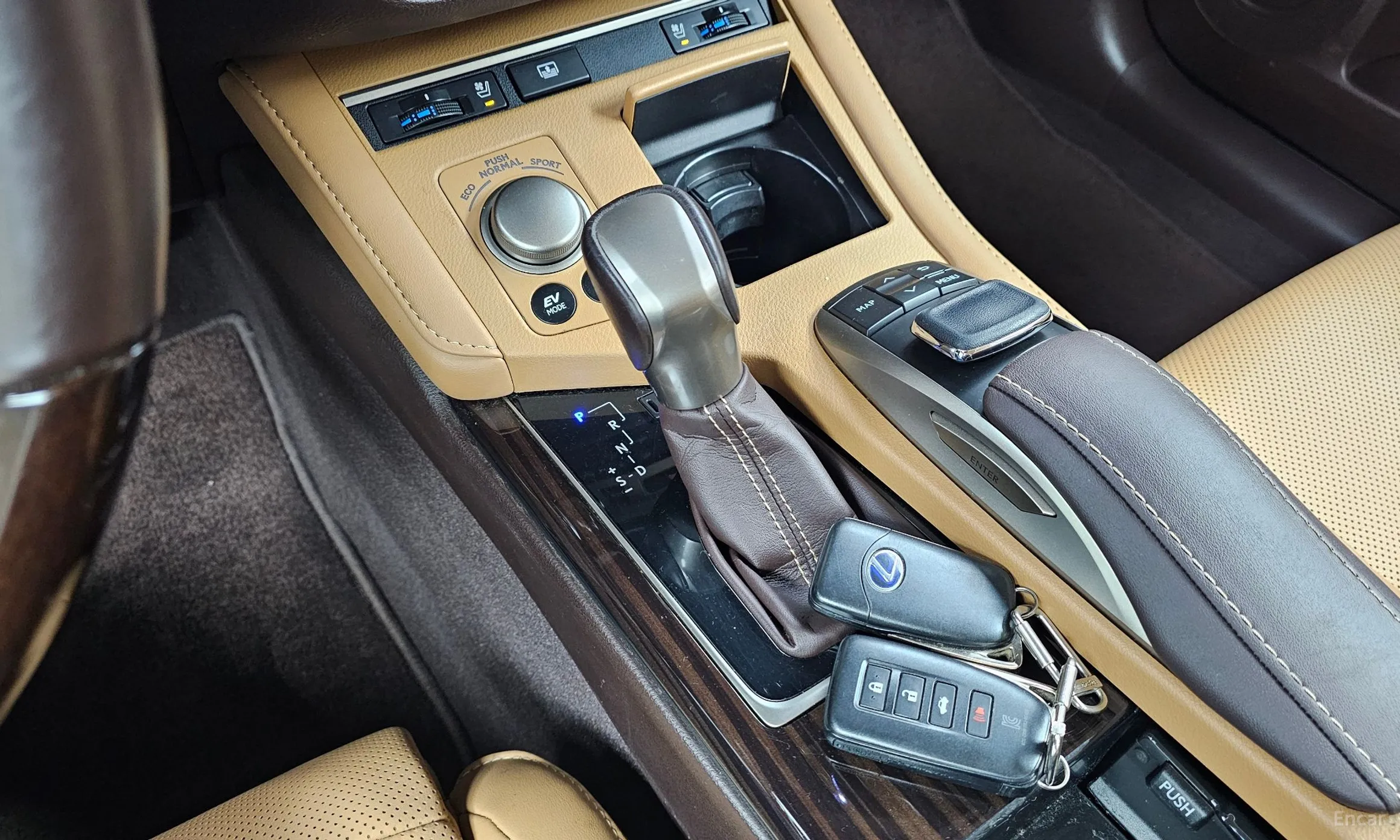Lexus New ES300h превью 9