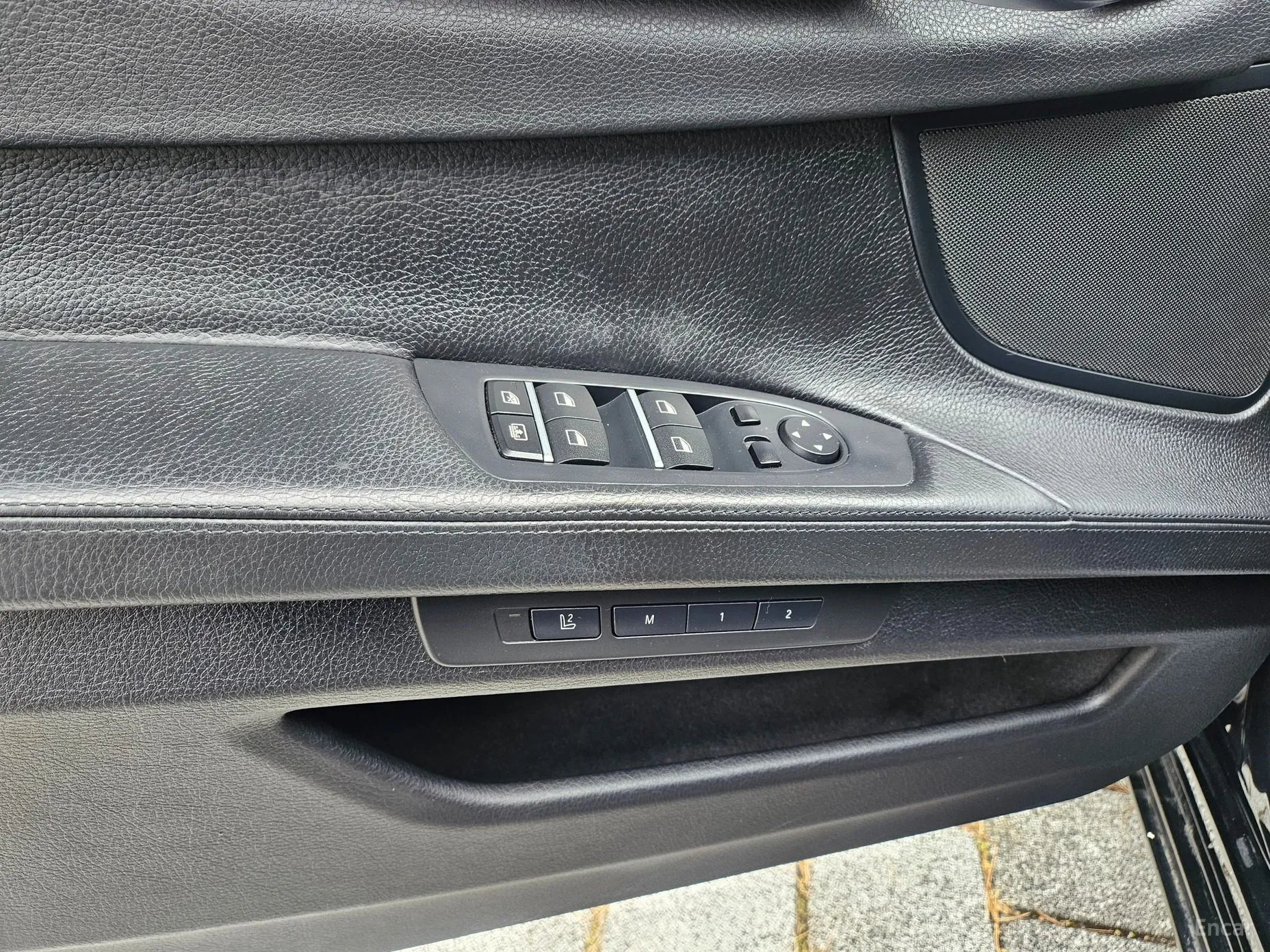 BMW 7 Series (F01) превью 10
