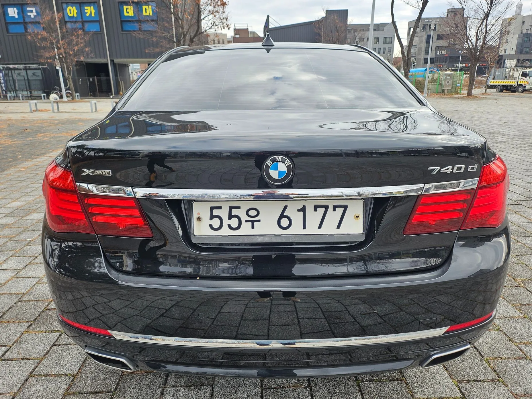 BMW 7 Series (F01) превью 6