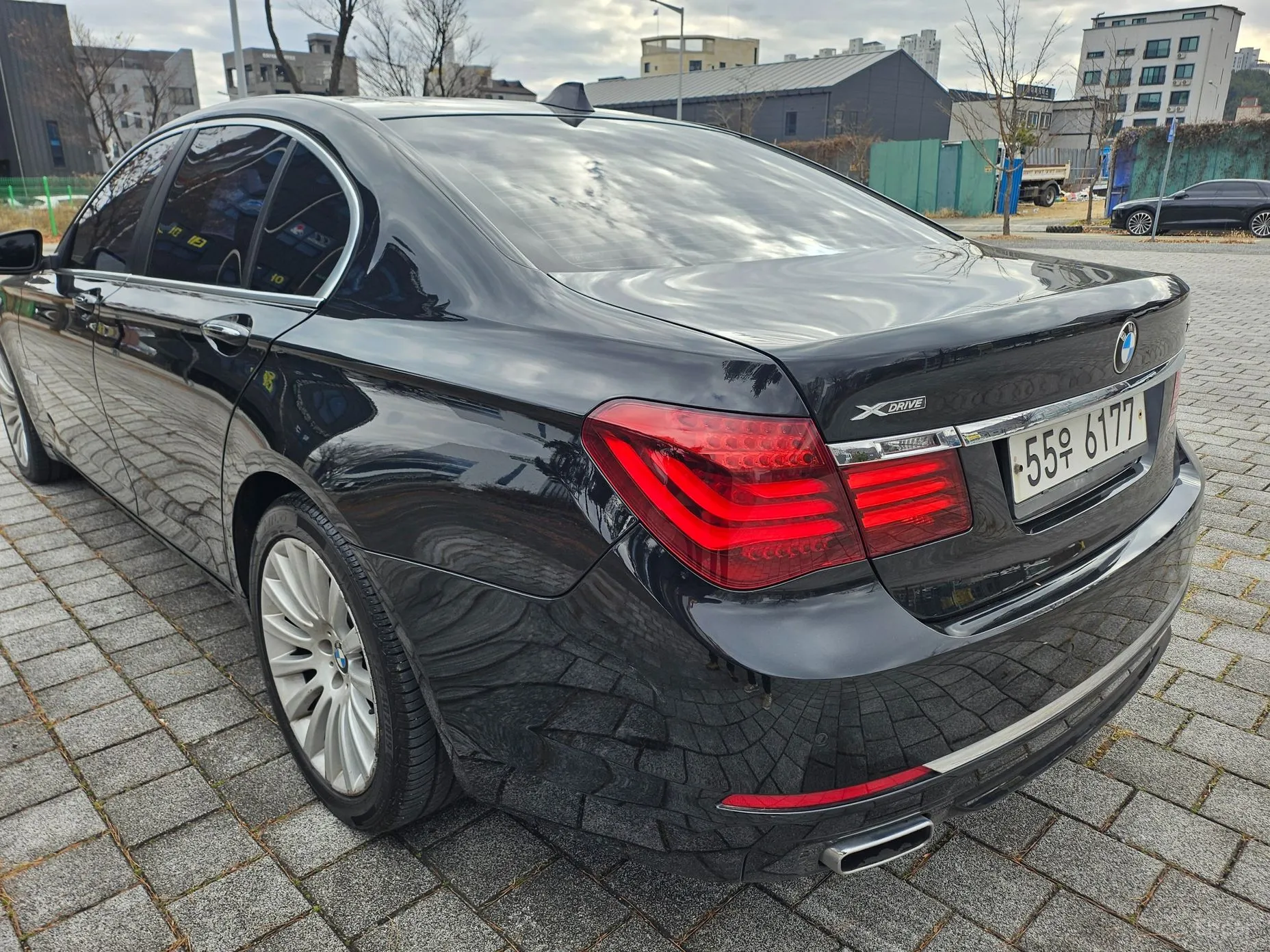 BMW 7 Series (F01) превью 7