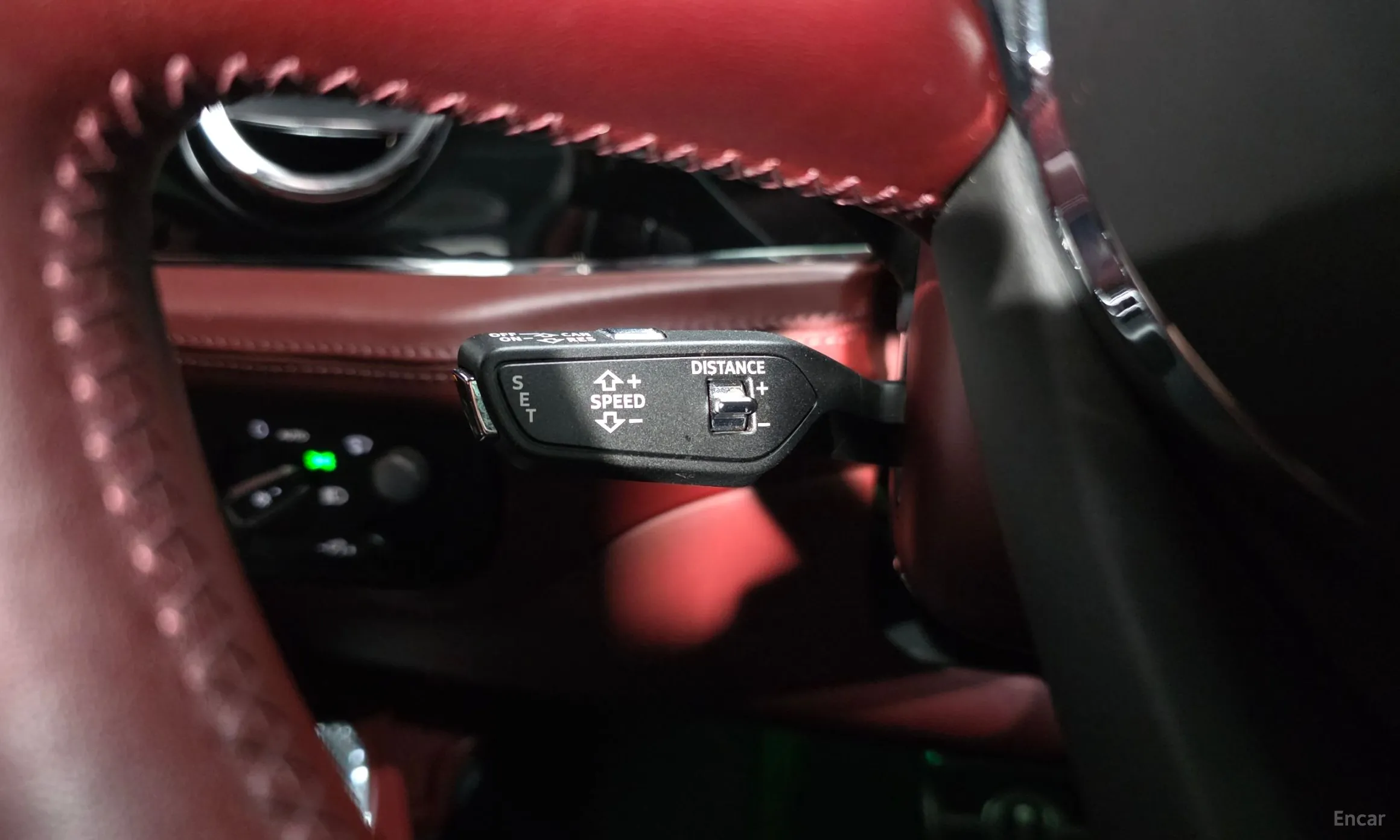 Bentley Bentayga превью 18