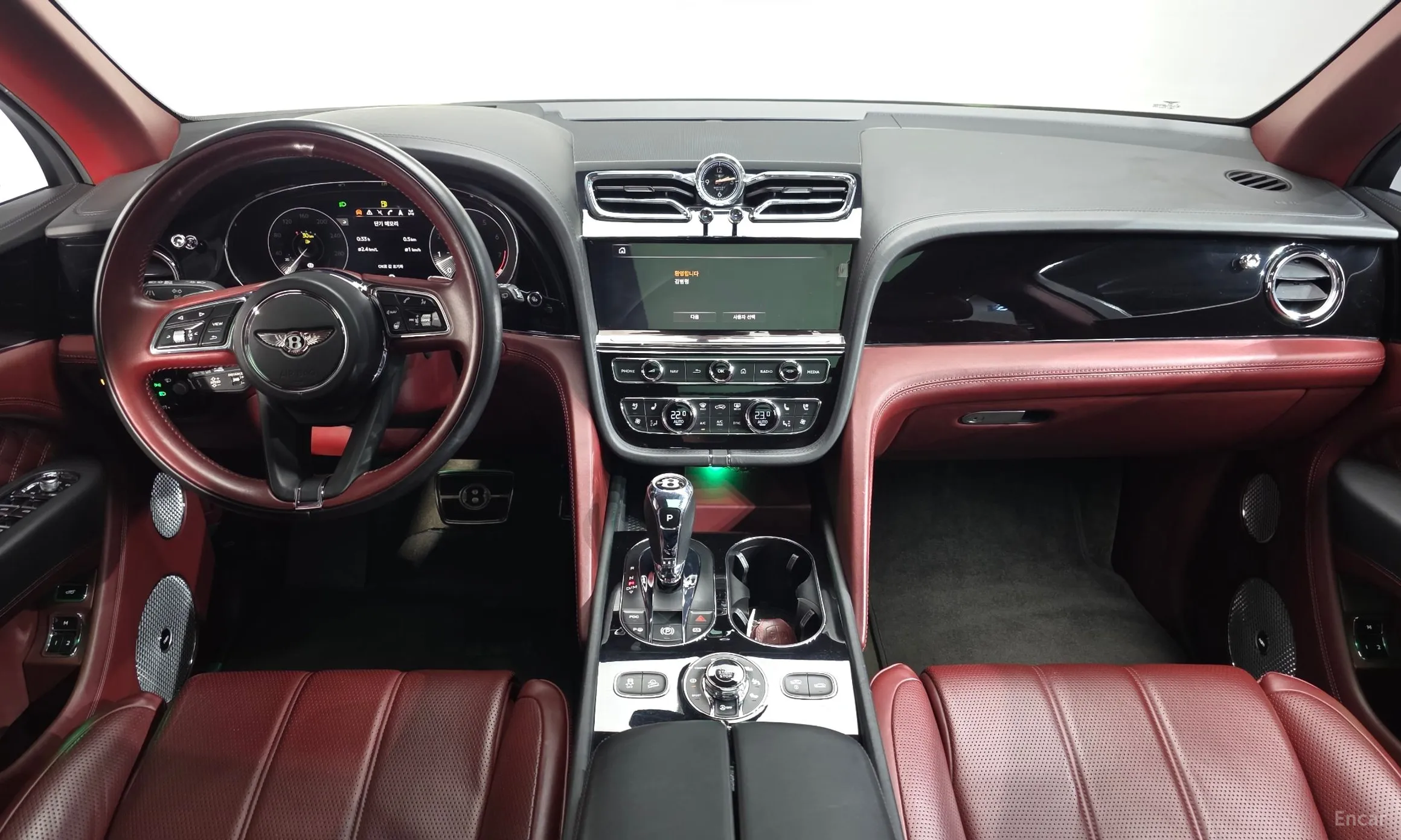 Bentley Bentayga превью 7