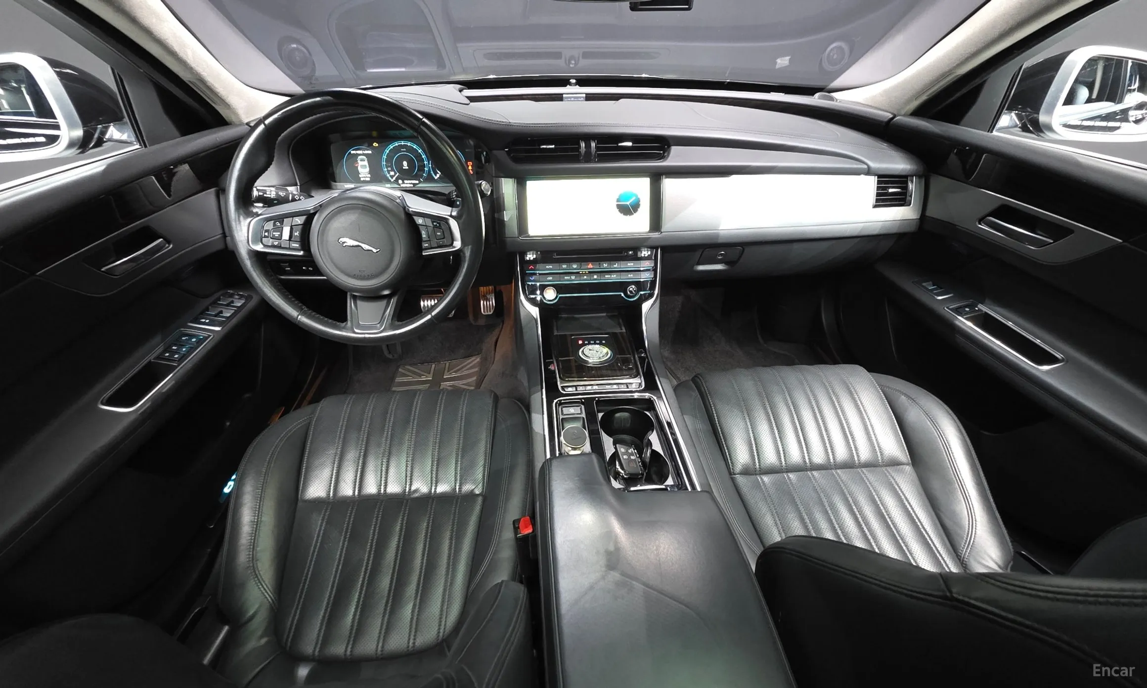 Jaguar XF (x260) превью 7