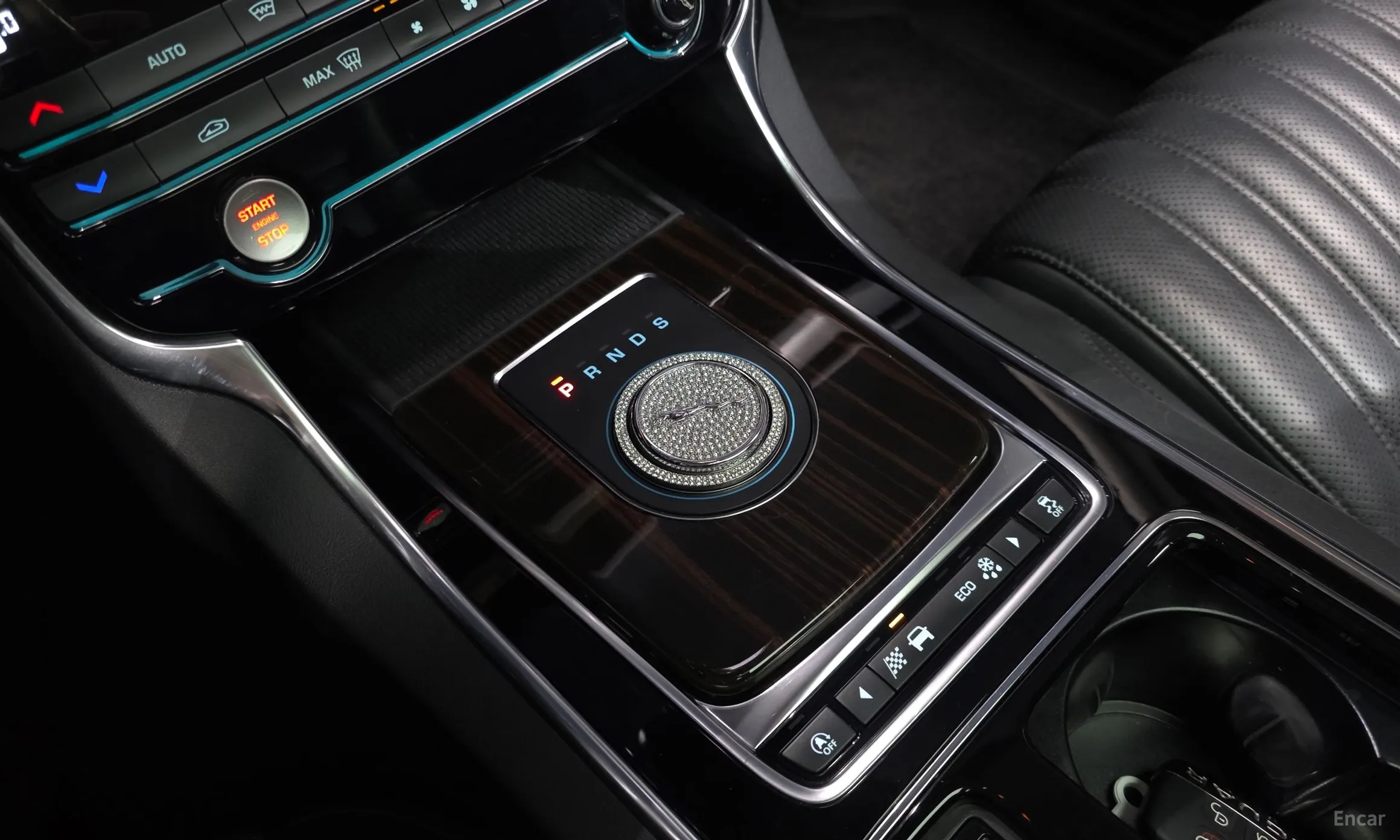 Jaguar XF (x260) превью 9