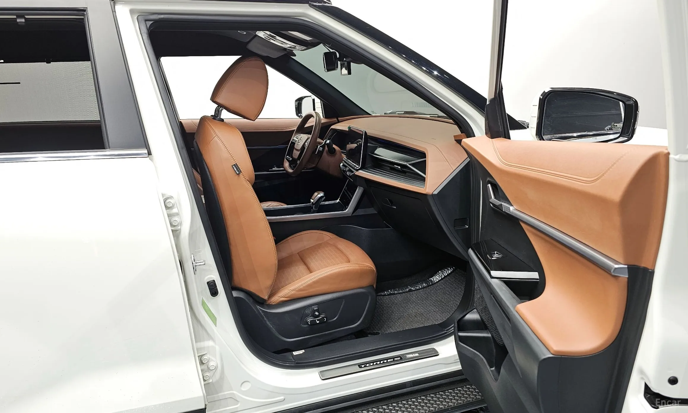 KG Mobility (SsangYong) Torres превью 11