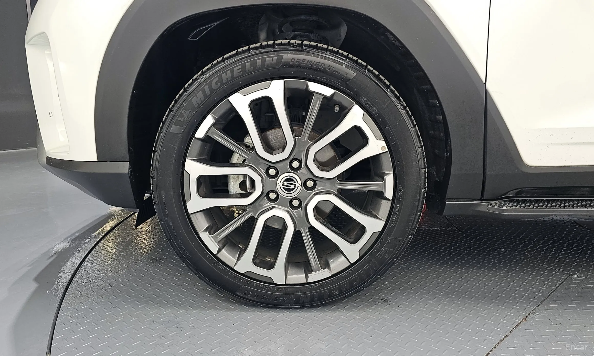 KG Mobility (SsangYong) Torres превью 5
